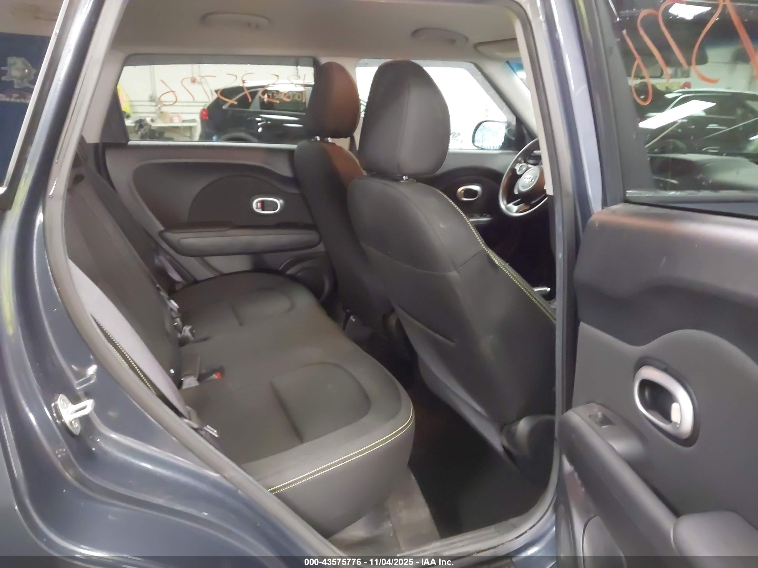KIA SOUL image 8