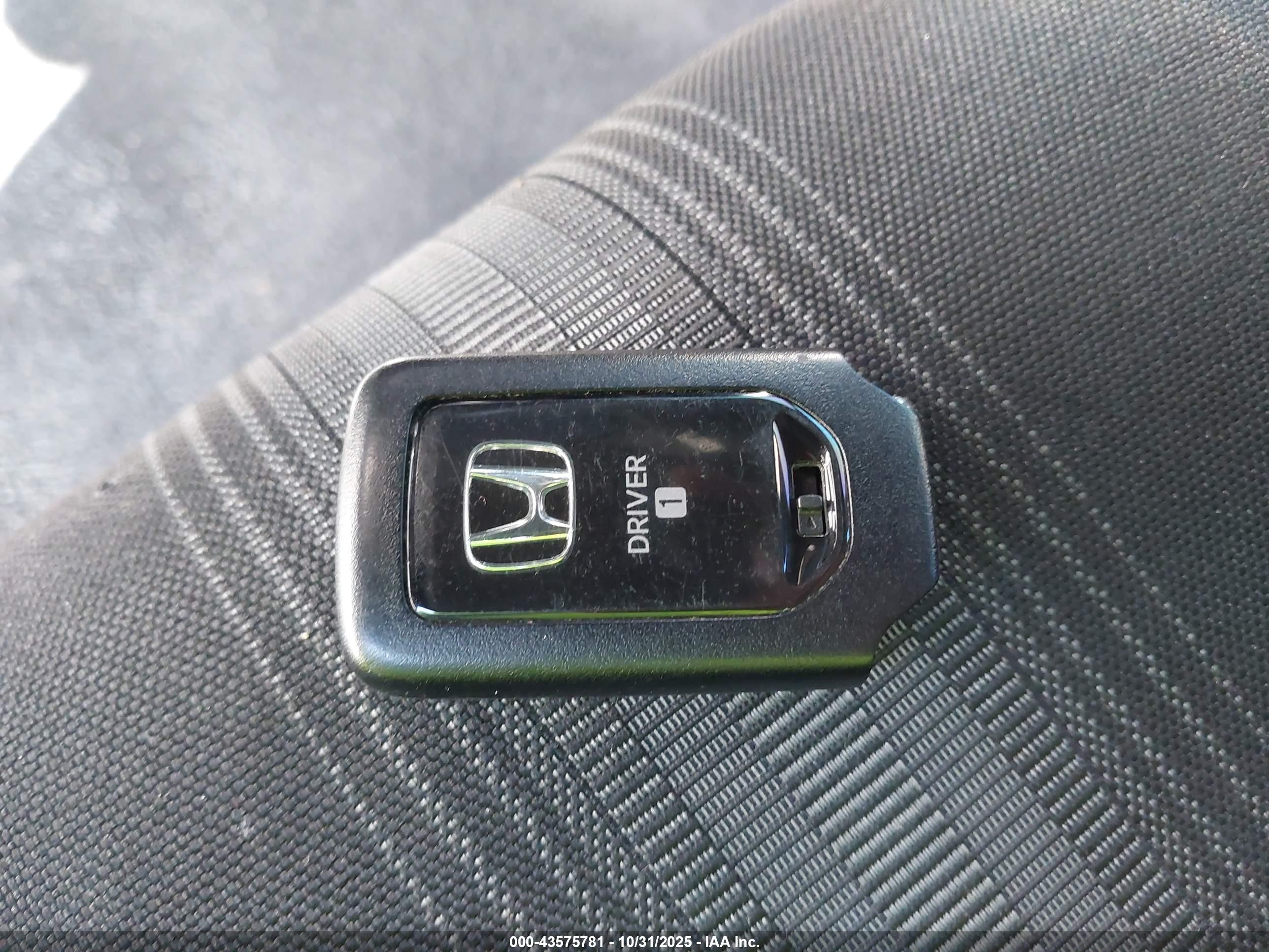 HONDA CIVIC image 11
