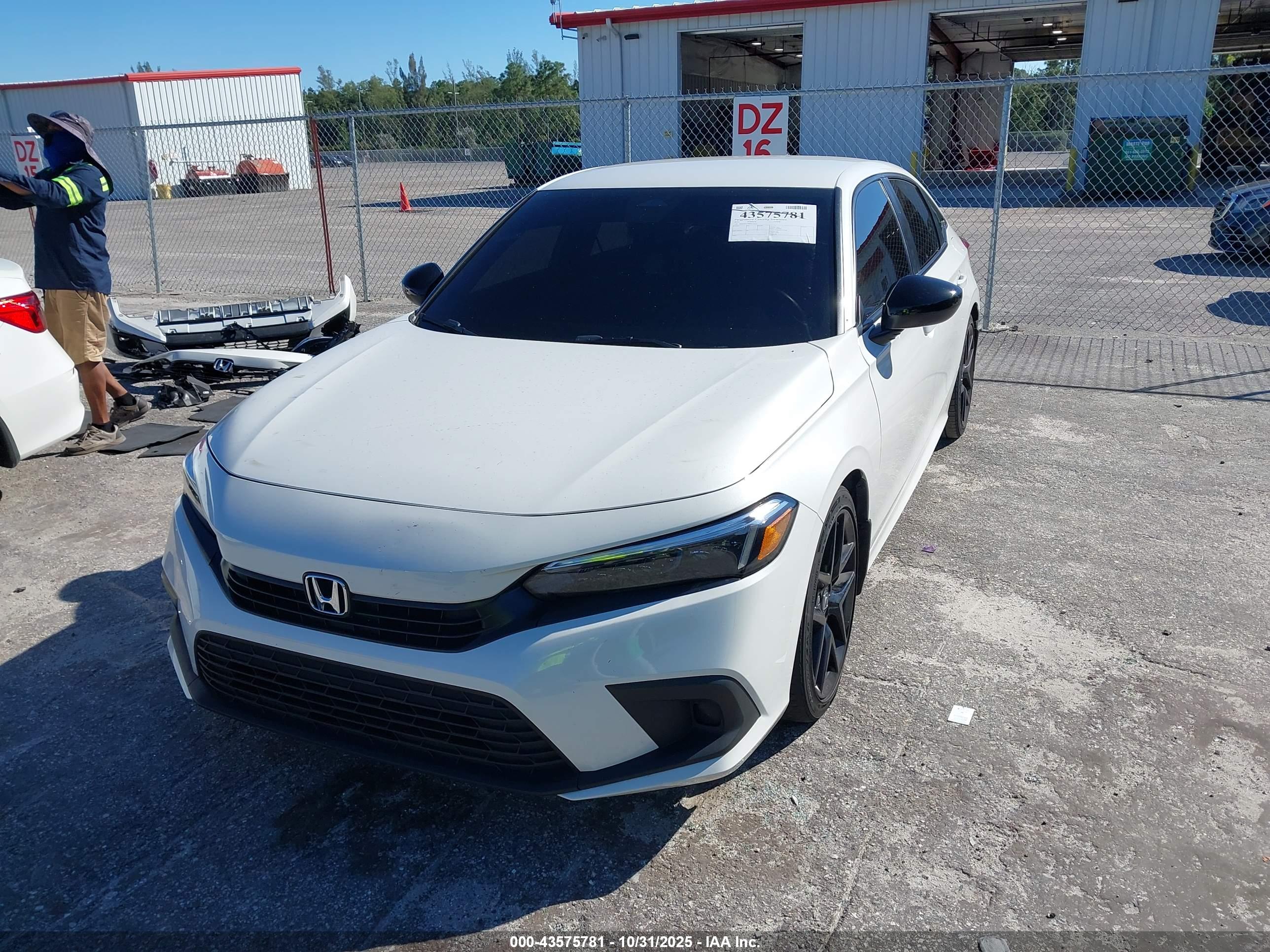 HONDA CIVIC image 6