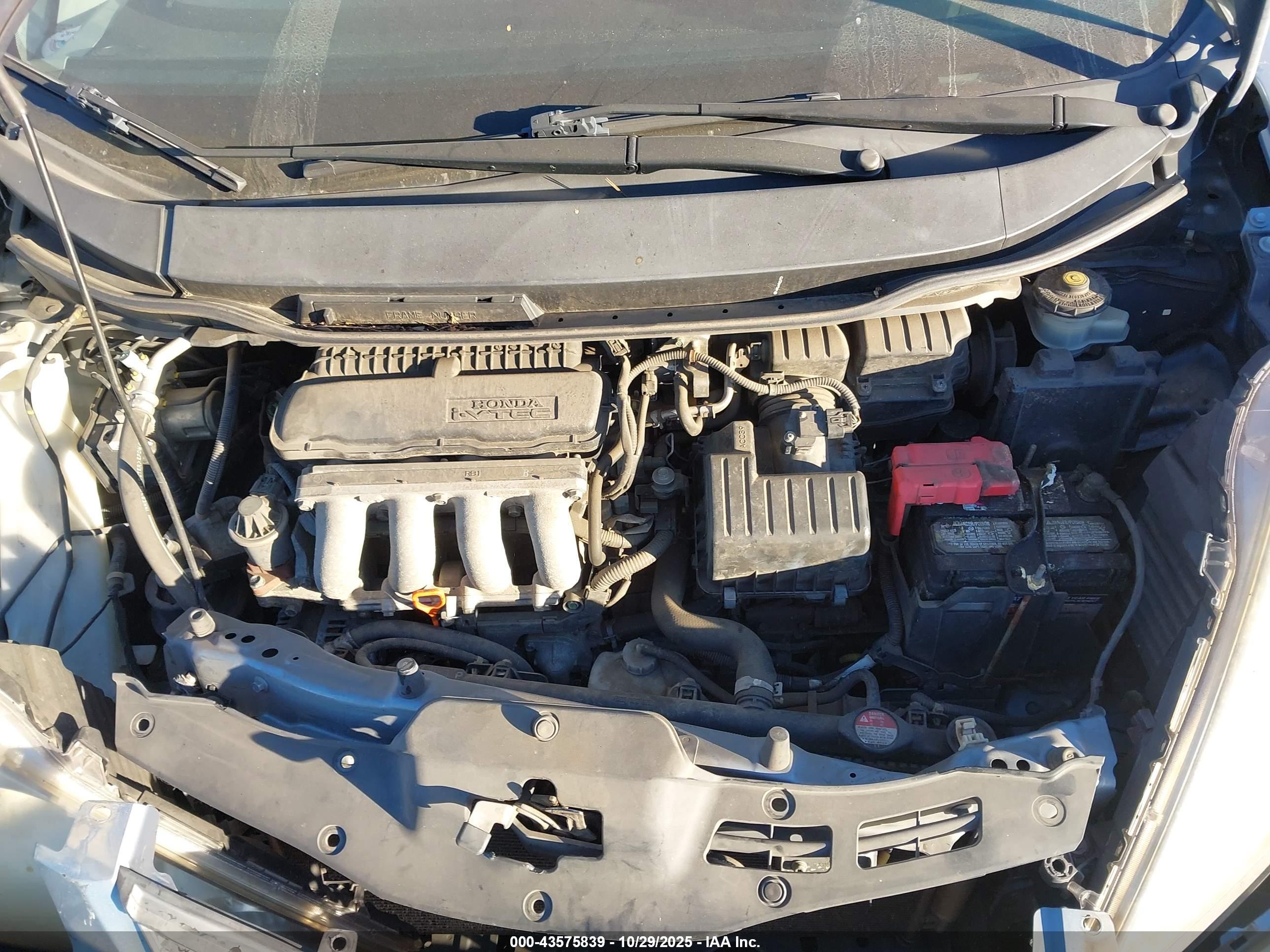 HONDA FIT image 10