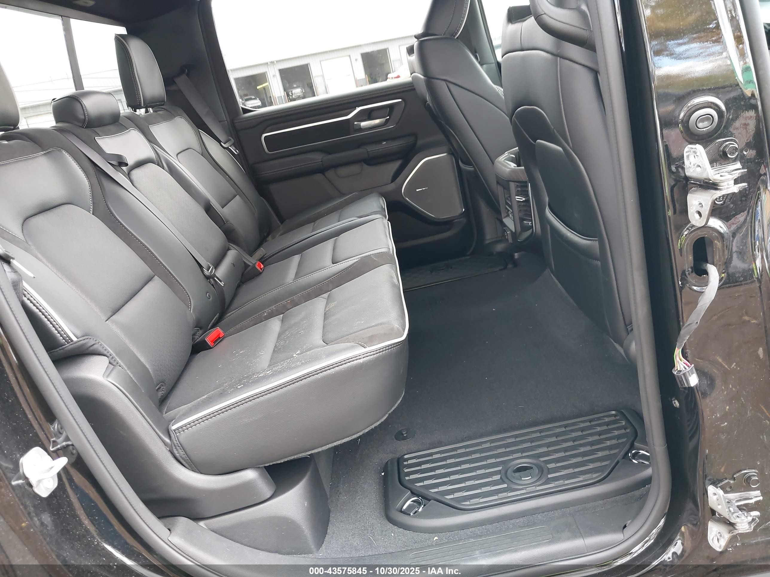 RAM 1500 image 8
