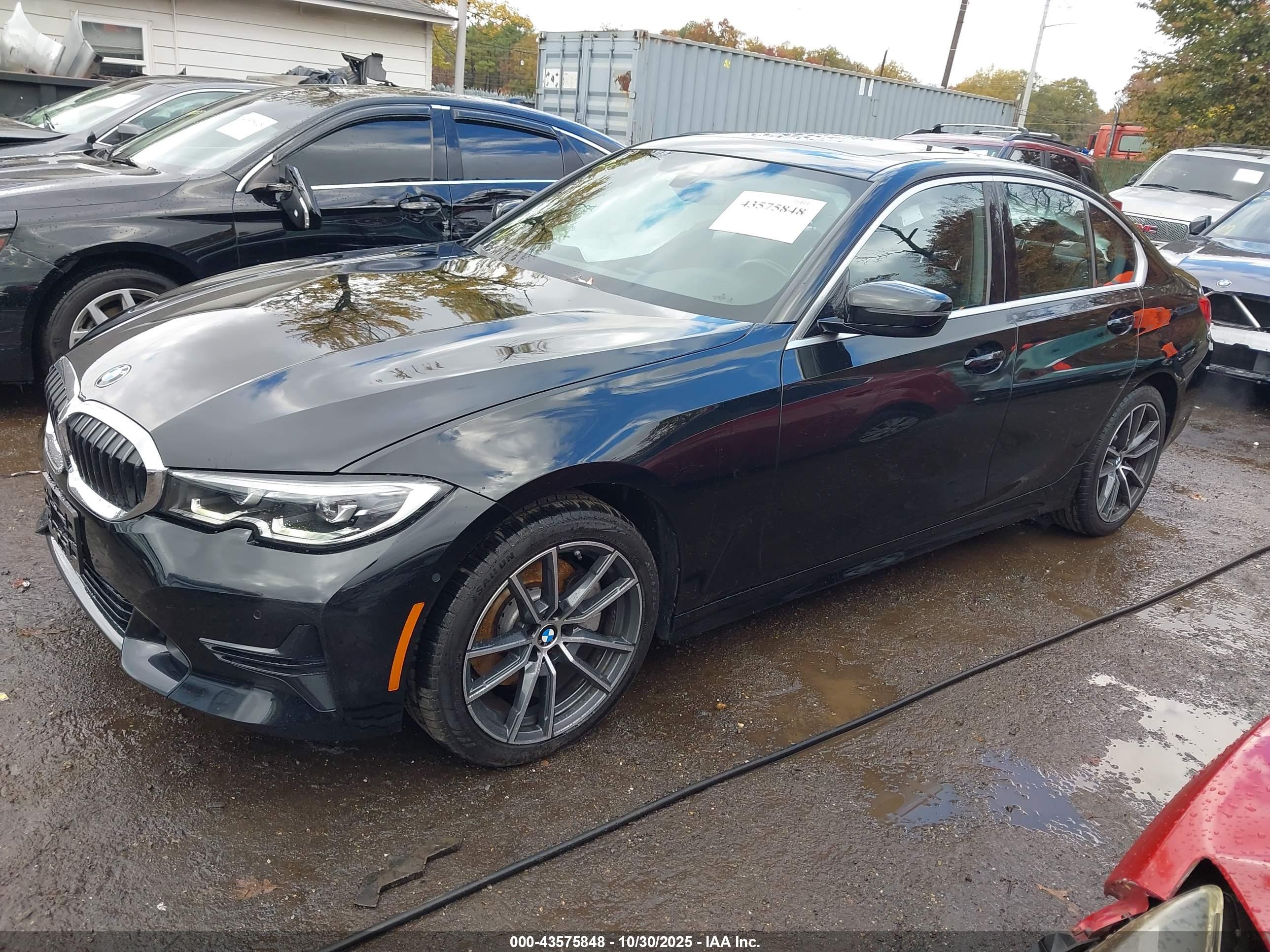 BMW 330I image 2