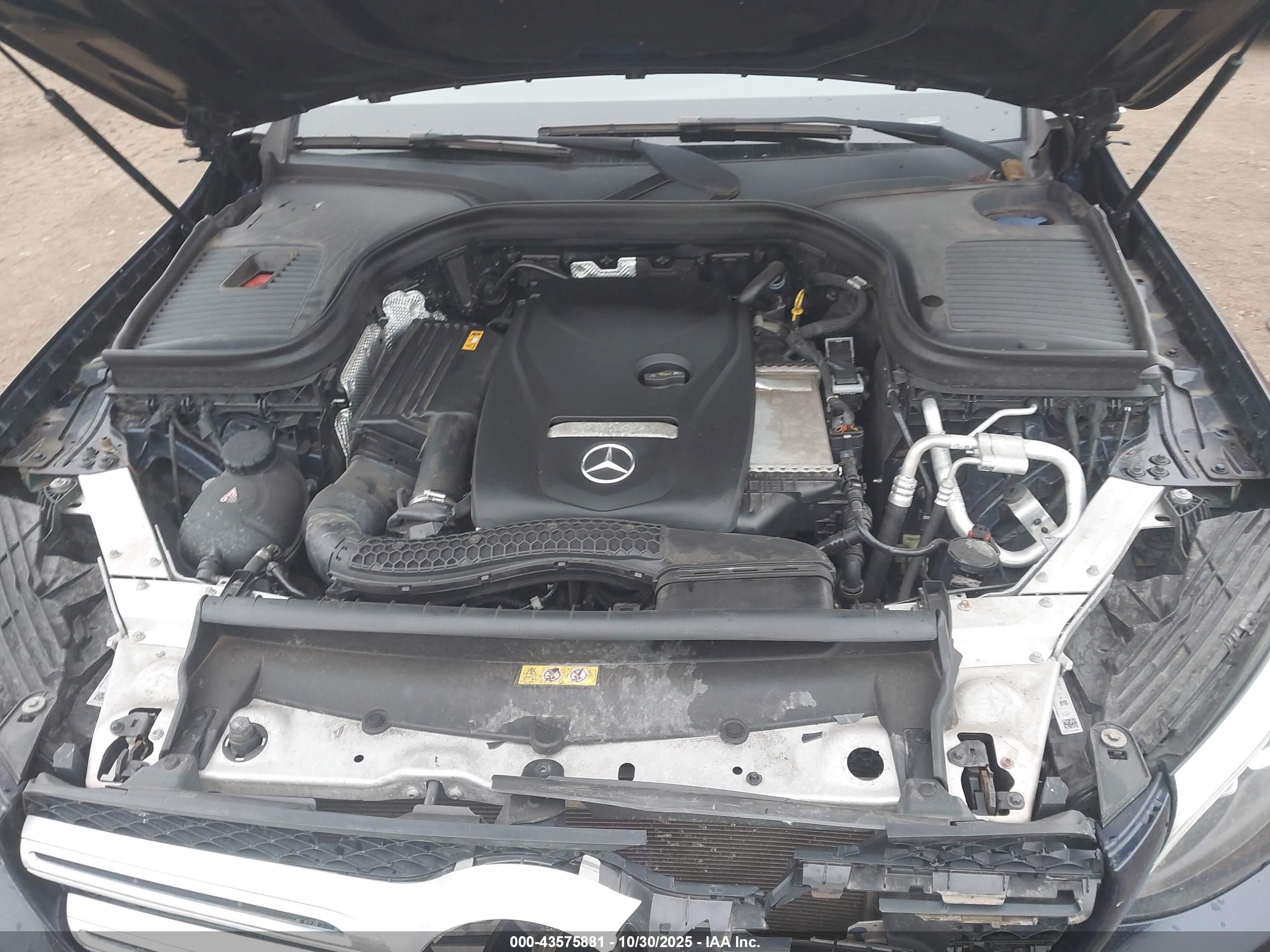 MERCEDES-BENZ GLC image 10