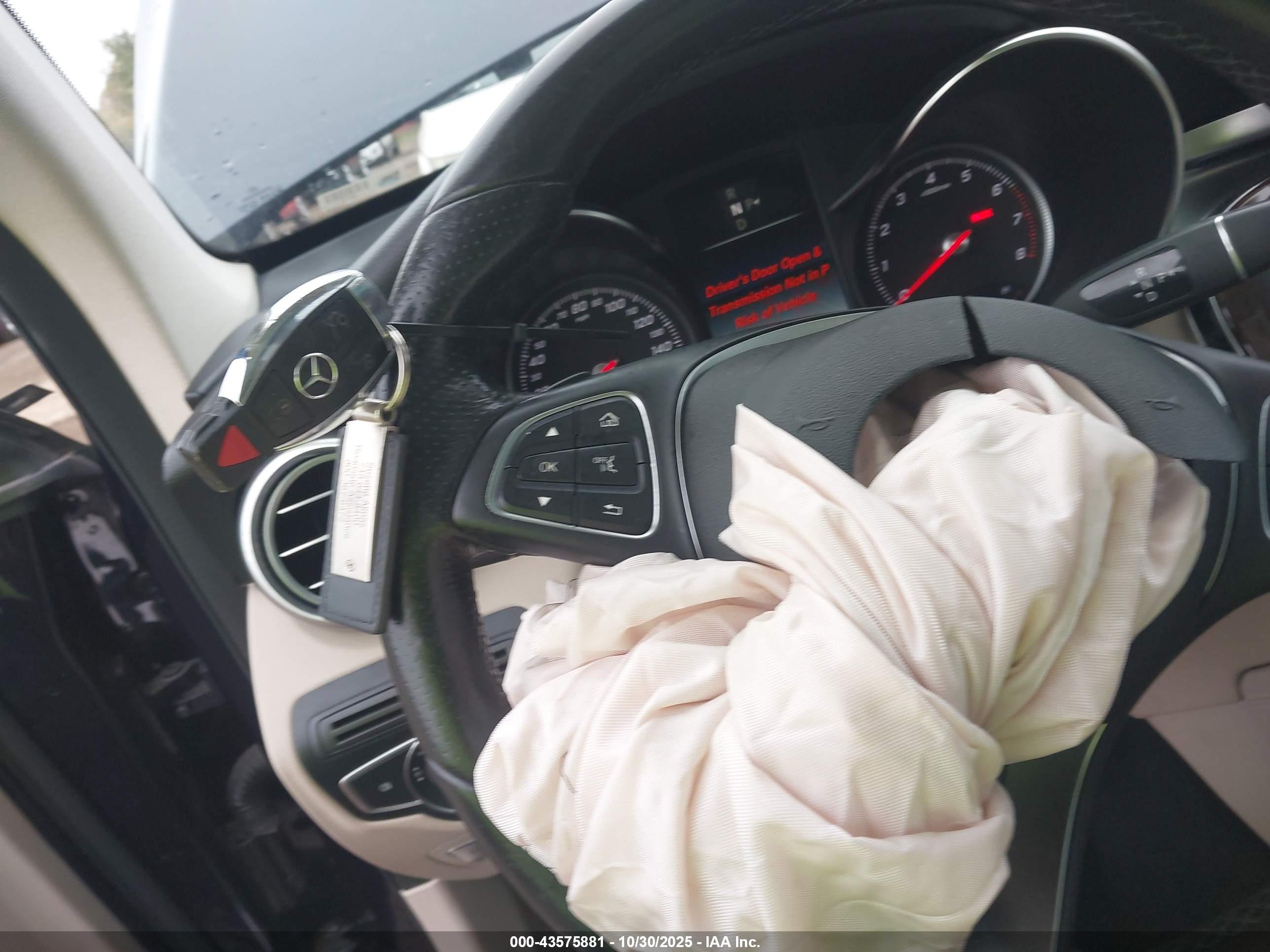 MERCEDES-BENZ GLC image 11