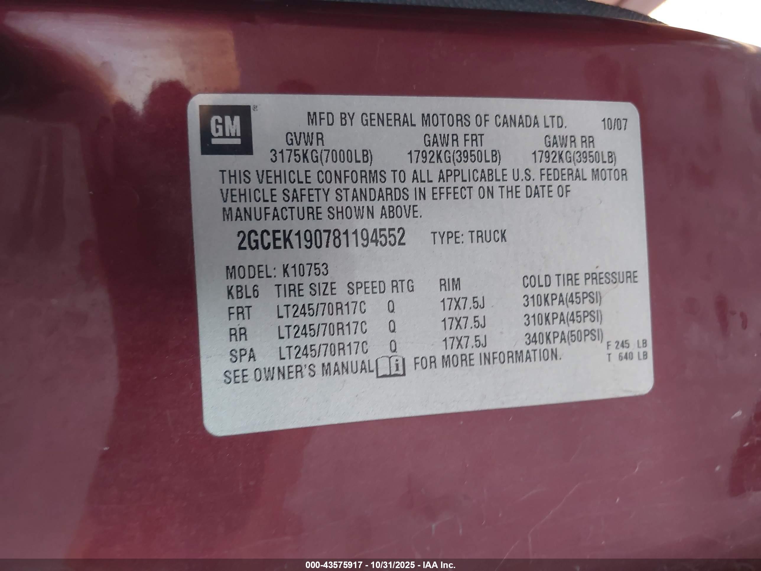 CHEVROLET SILVERADO image 9