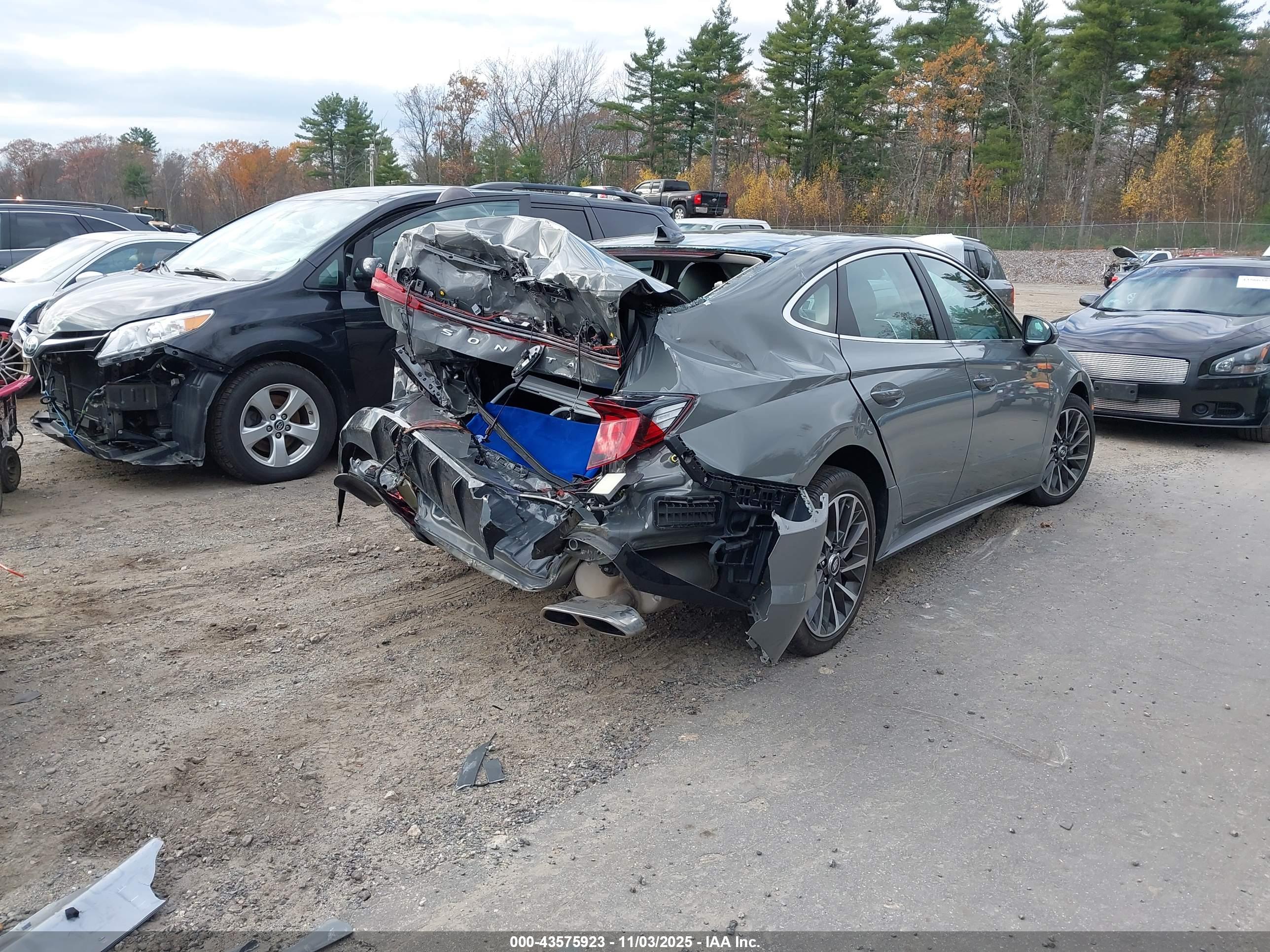 HYUNDAI SONATA image 4