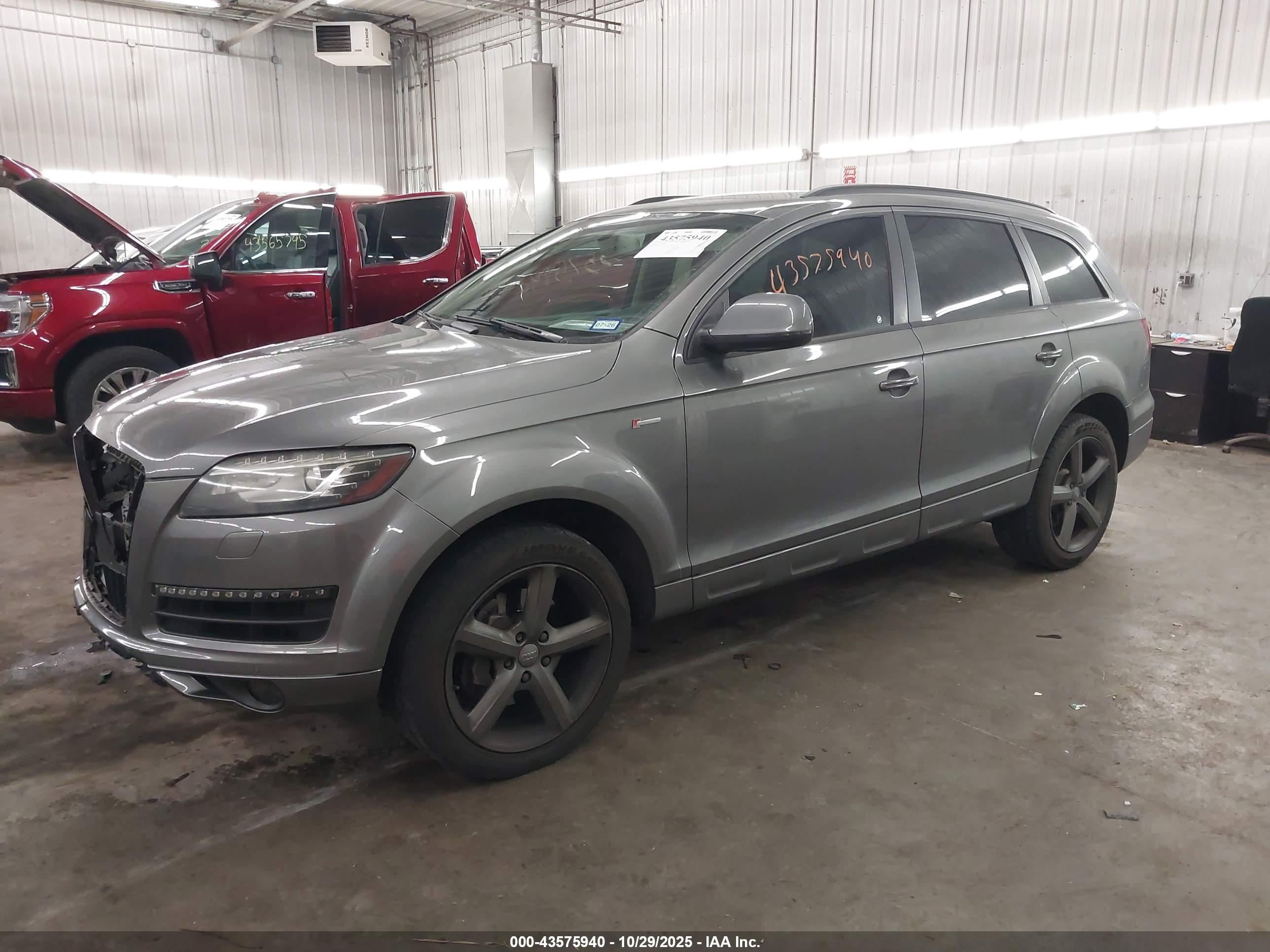 AUDI Q7 image 2