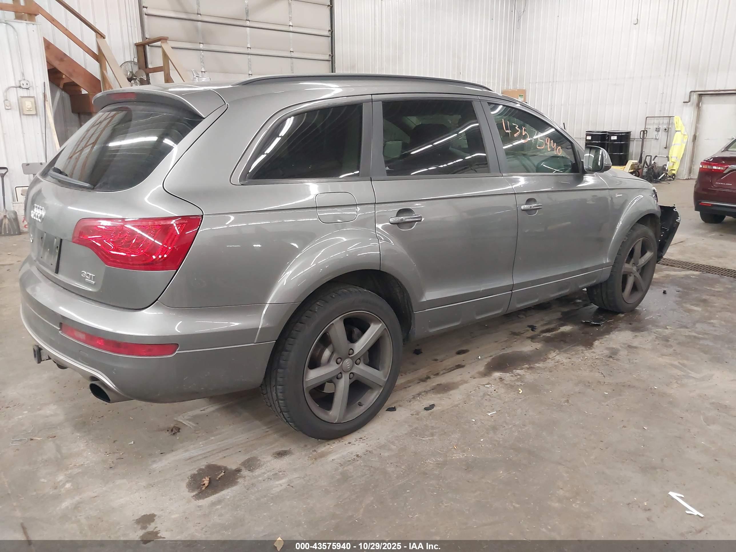 AUDI Q7 image 4