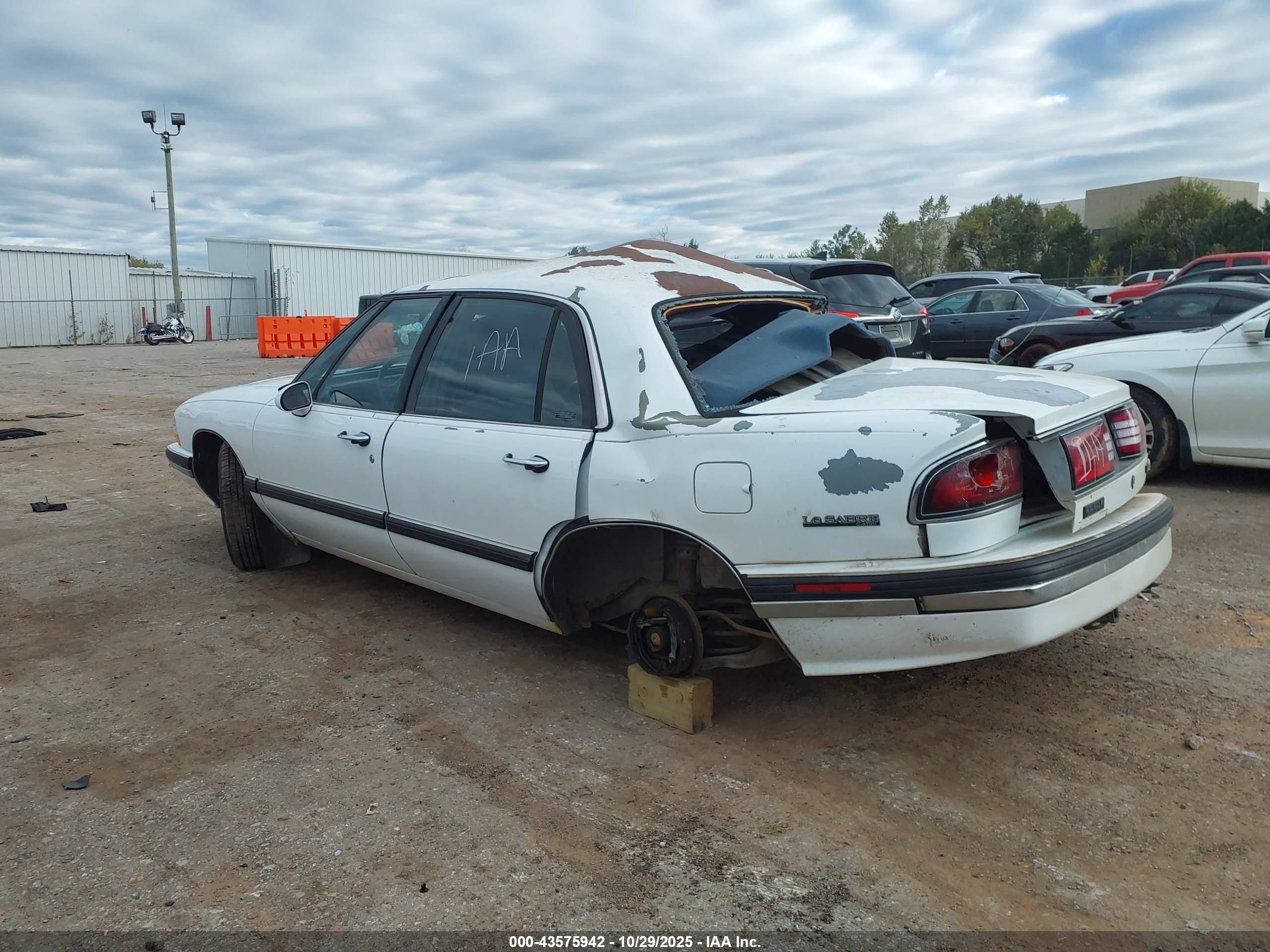 BUICK LESABRE image 3