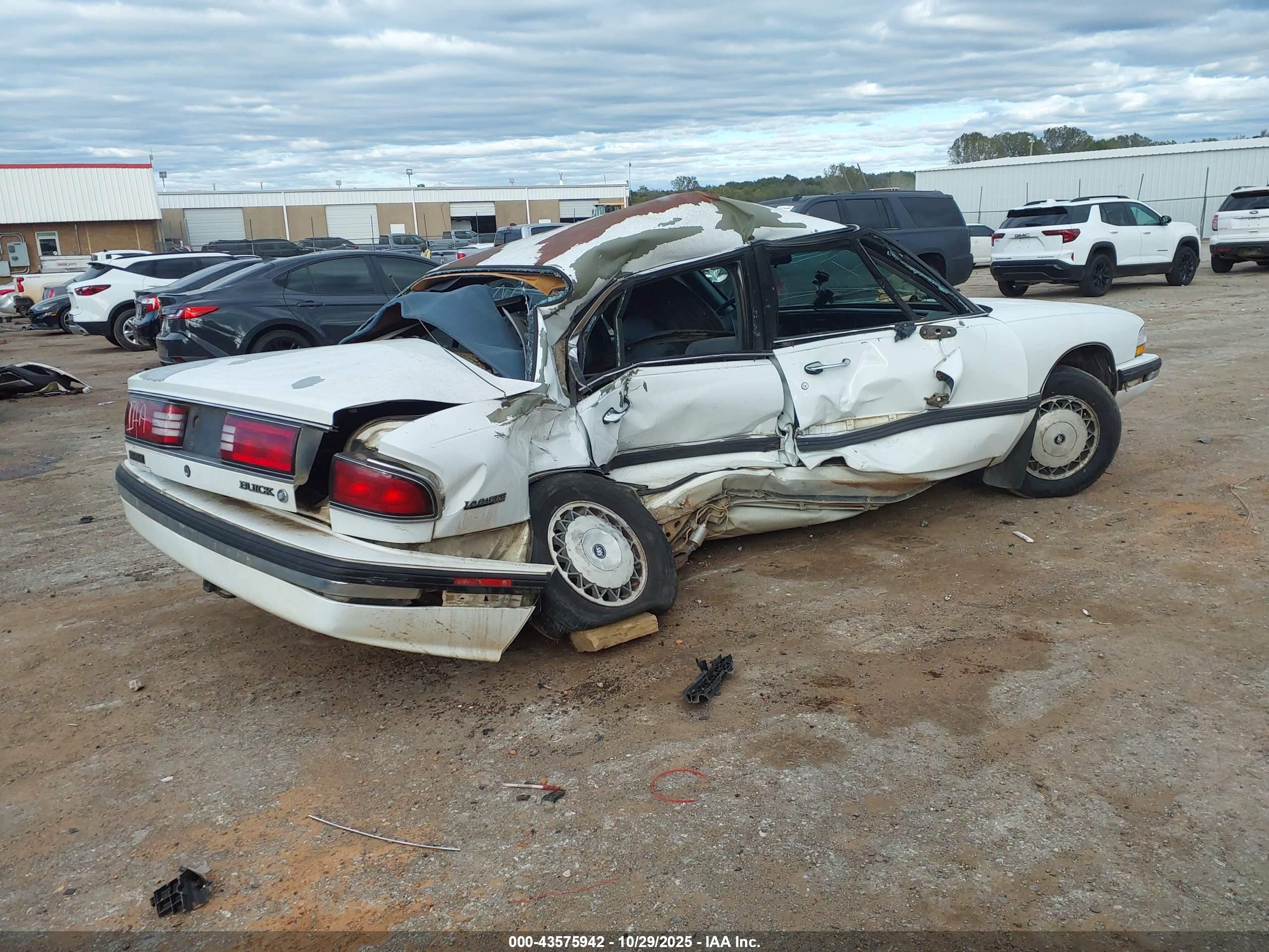BUICK LESABRE image 4
