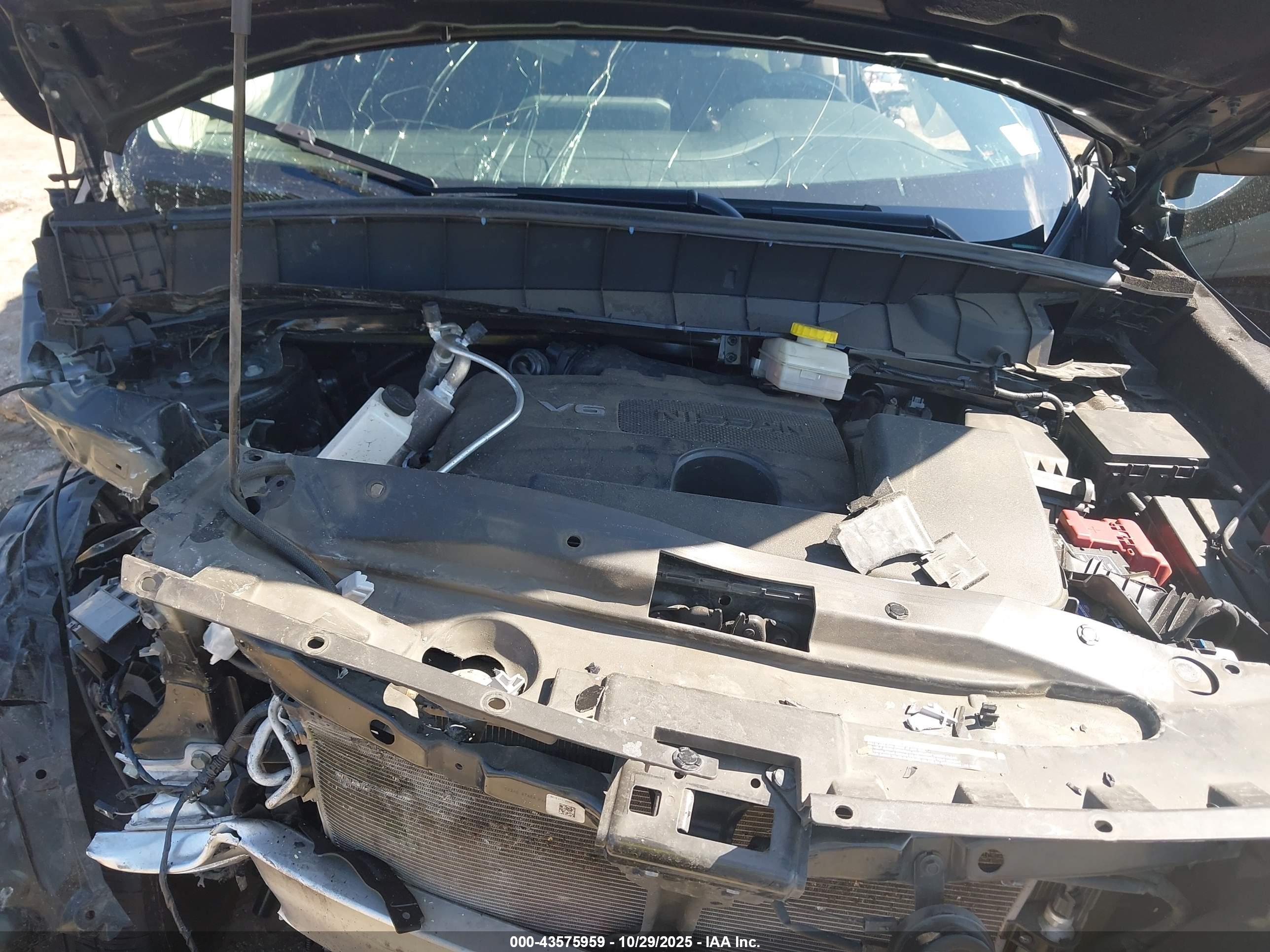 NISSAN PATHFINDER image 10