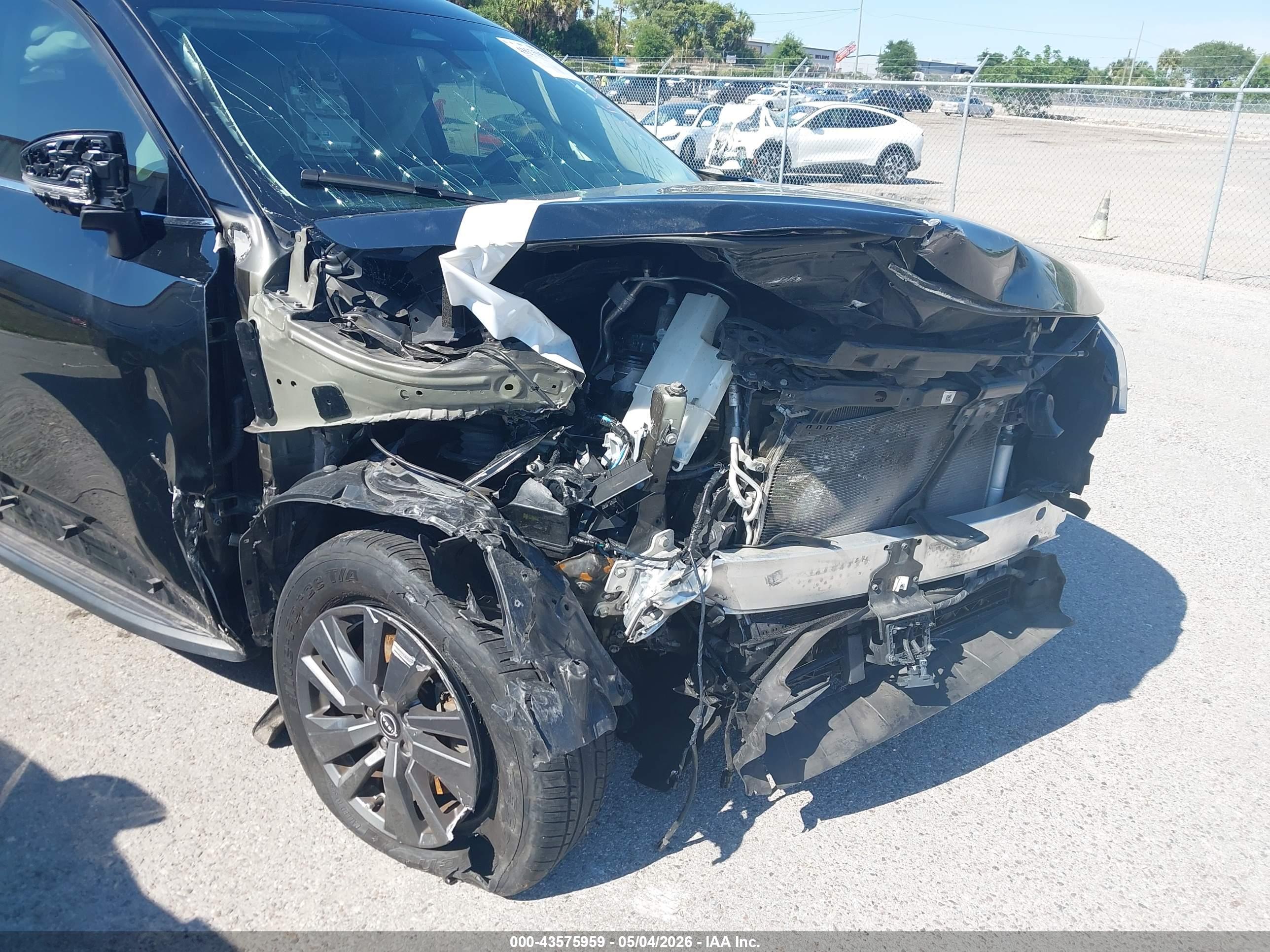 NISSAN PATHFINDER image 6