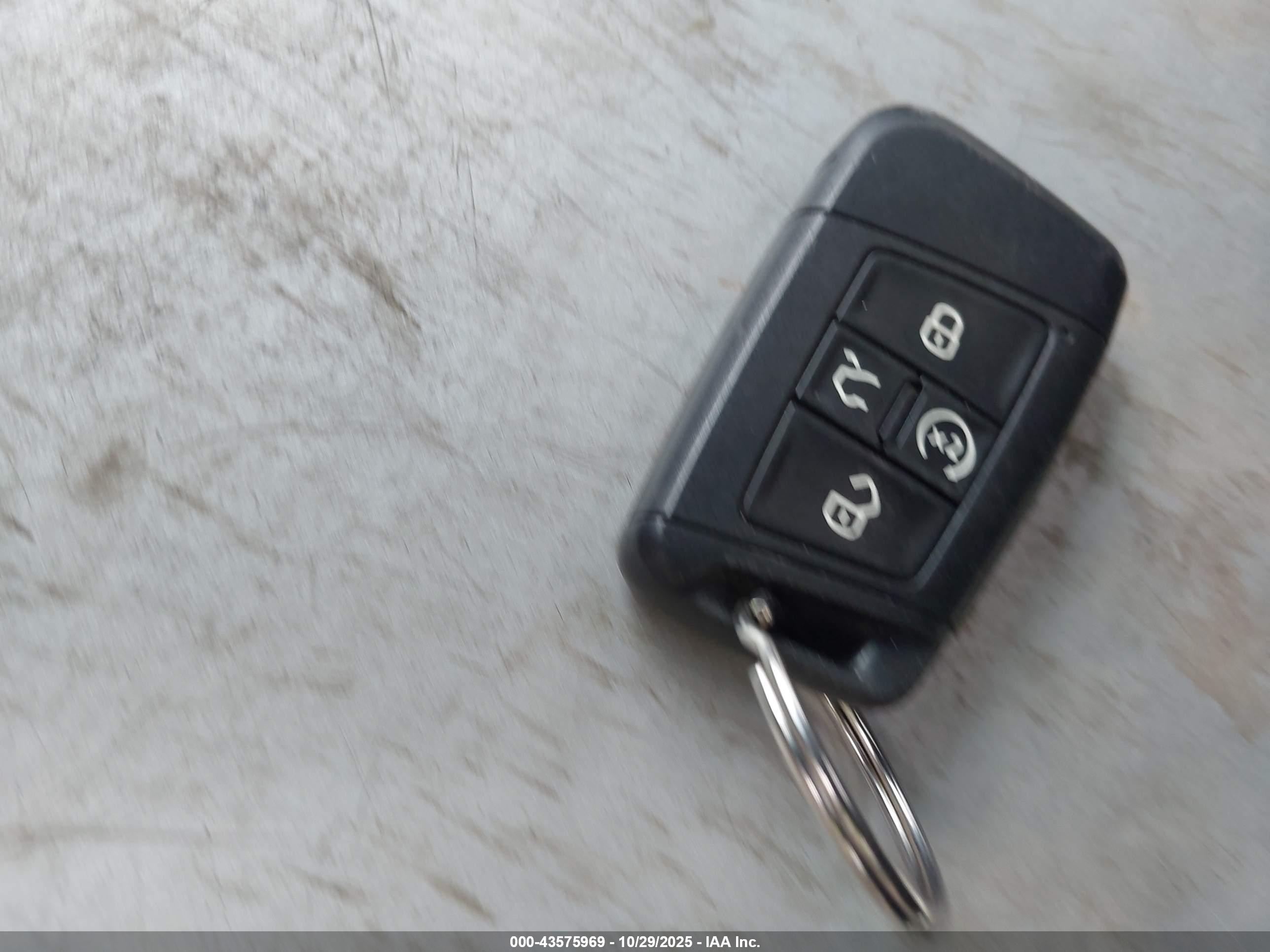 VOLKSWAGEN JETTA image 11