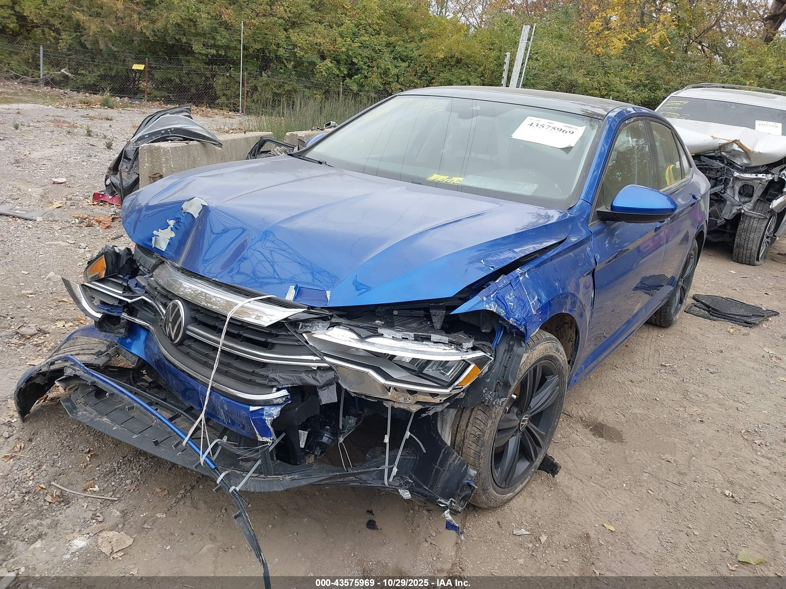 VOLKSWAGEN JETTA image 2