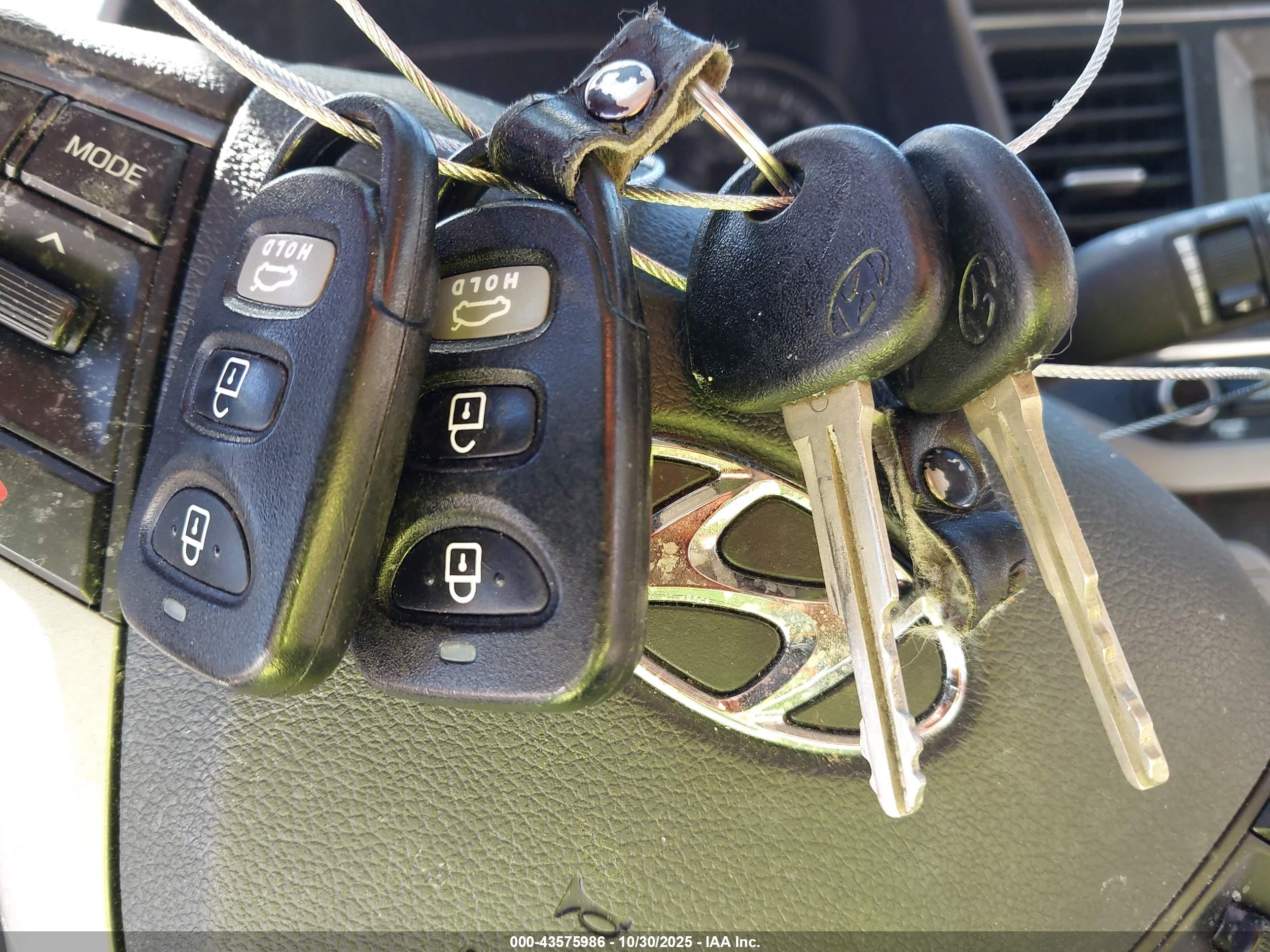 HYUNDAI ELANTRA image 11