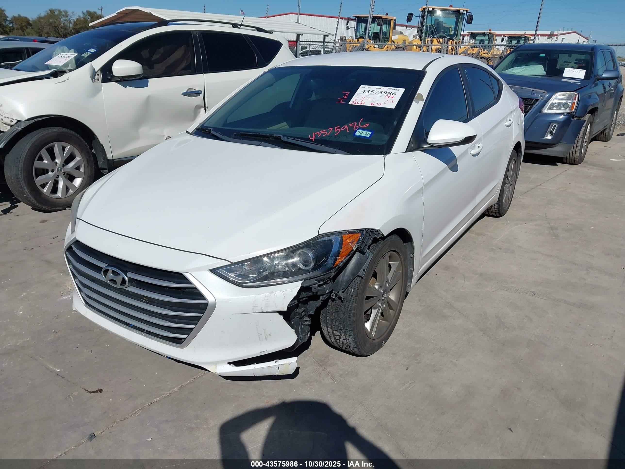 HYUNDAI ELANTRA image 2