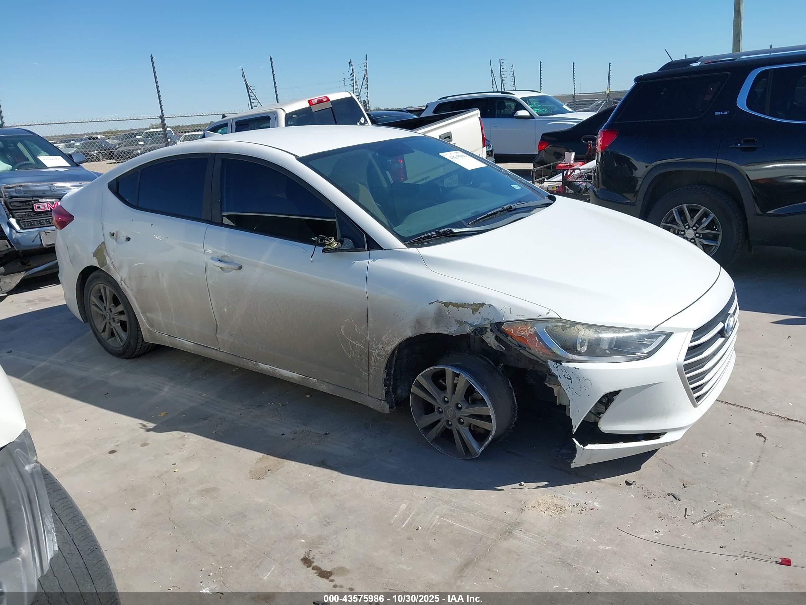 HYUNDAI ELANTRA image 6