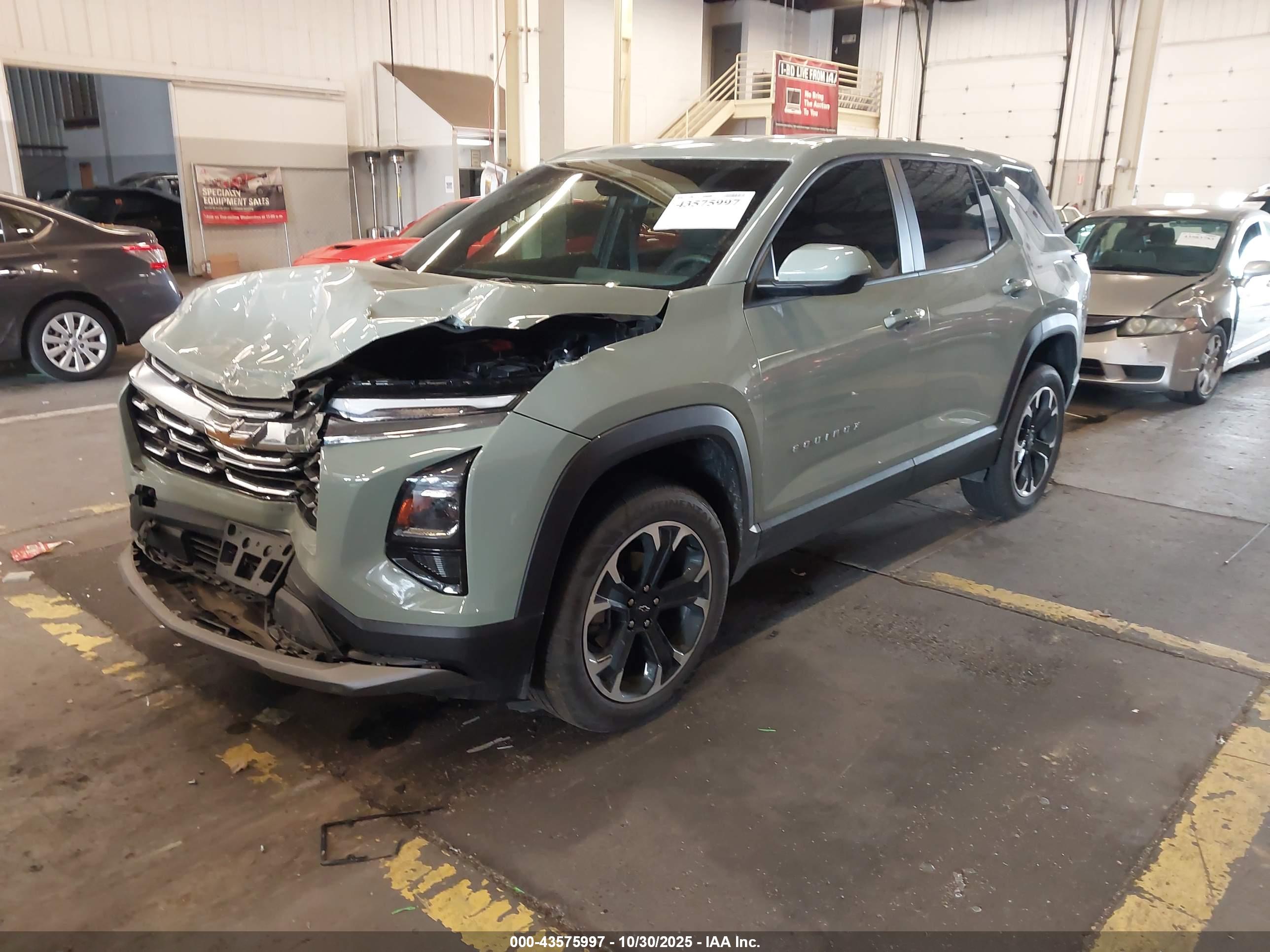 CHEVROLET EQUINOX image 2