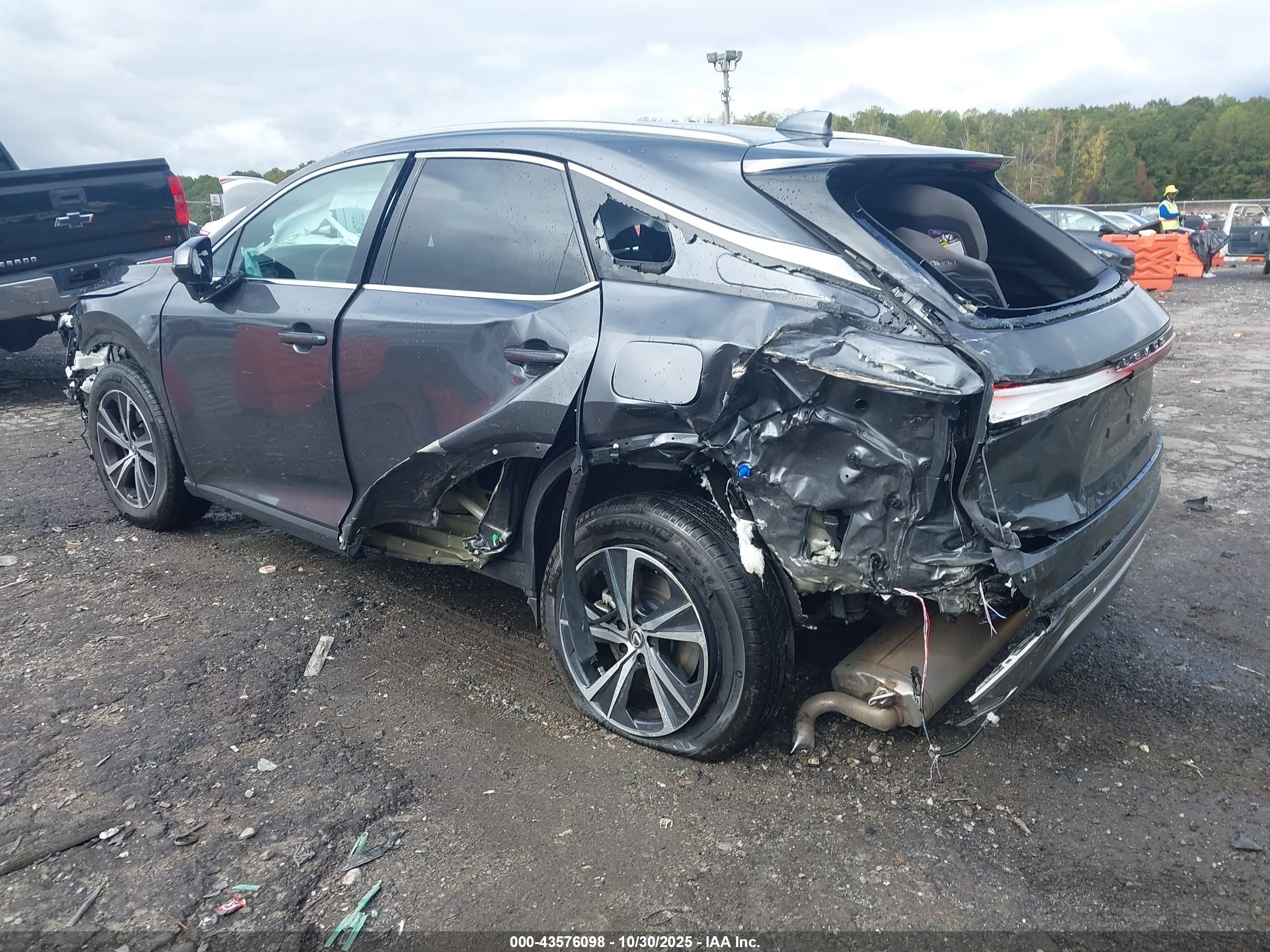 LEXUS RX image 3