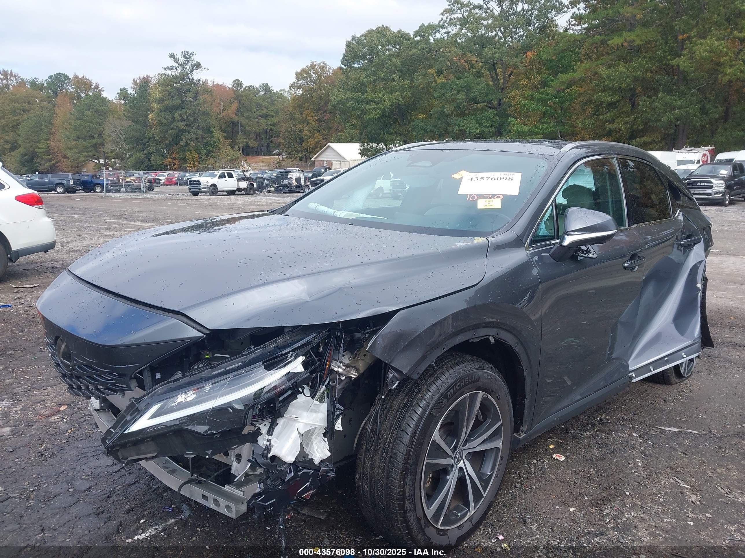 LEXUS RX image 6