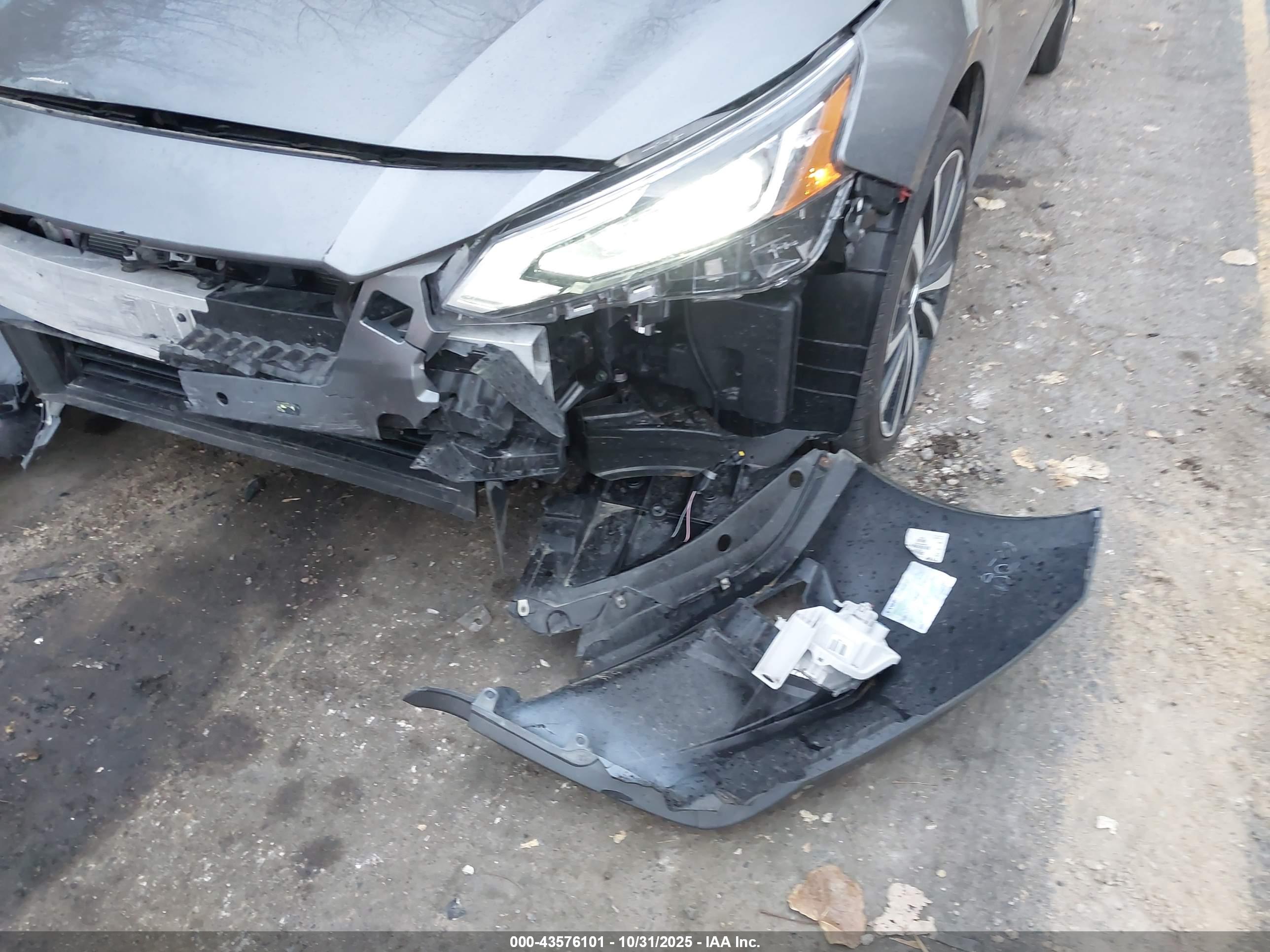 NISSAN ALTIMA image 6