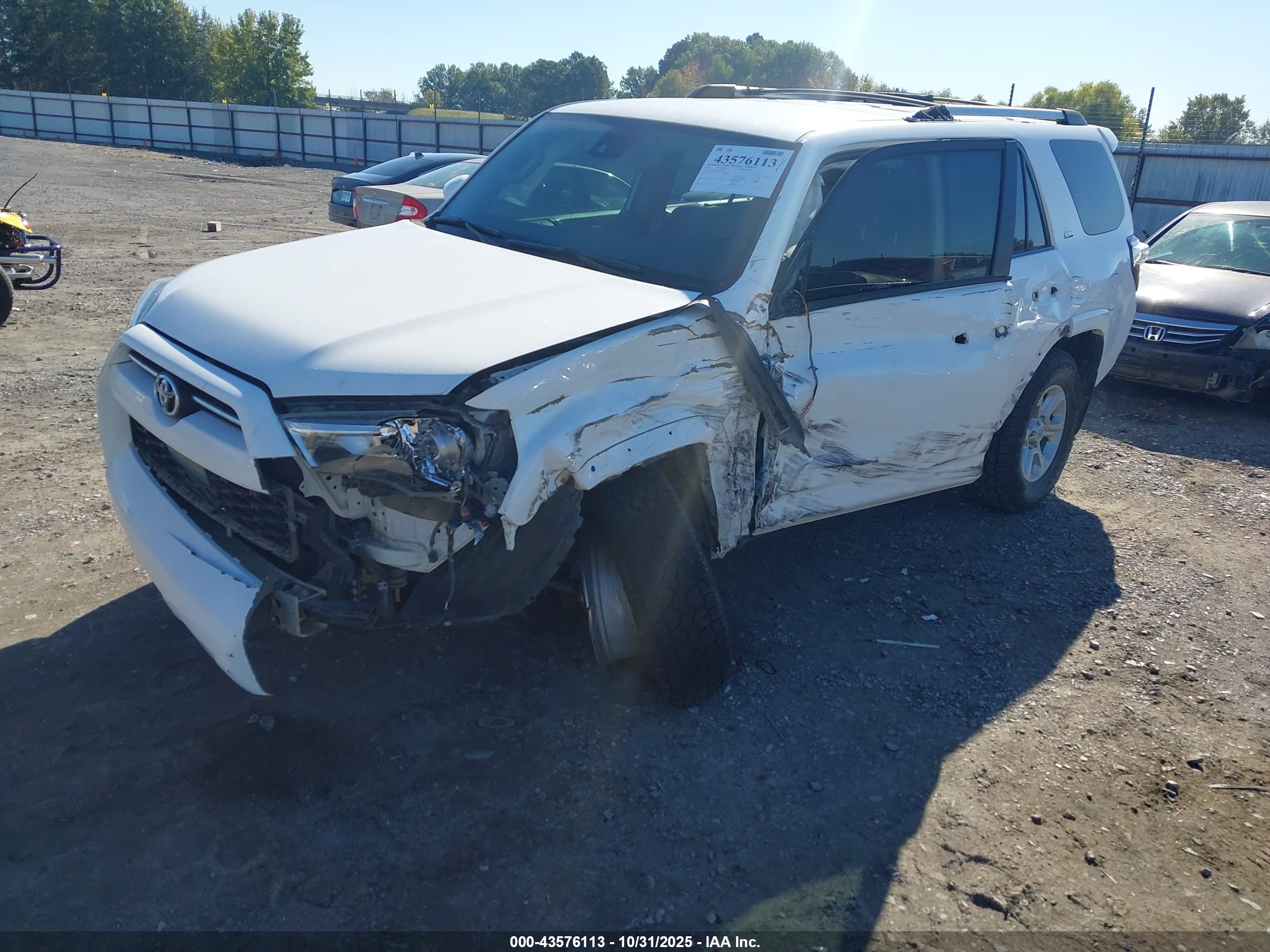 TOYOTA 4RUNNER image 2
