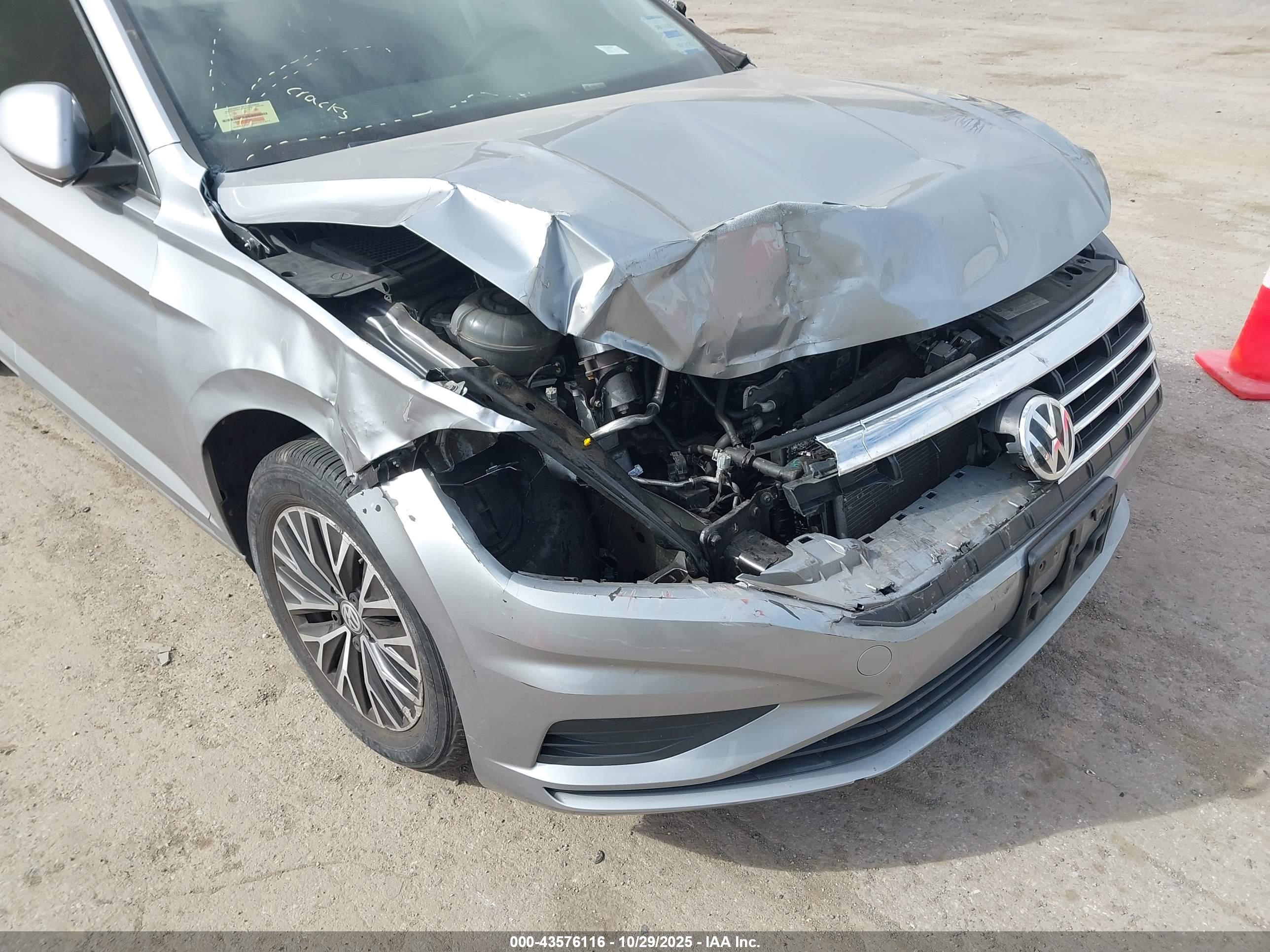 VOLKSWAGEN JETTA image 6