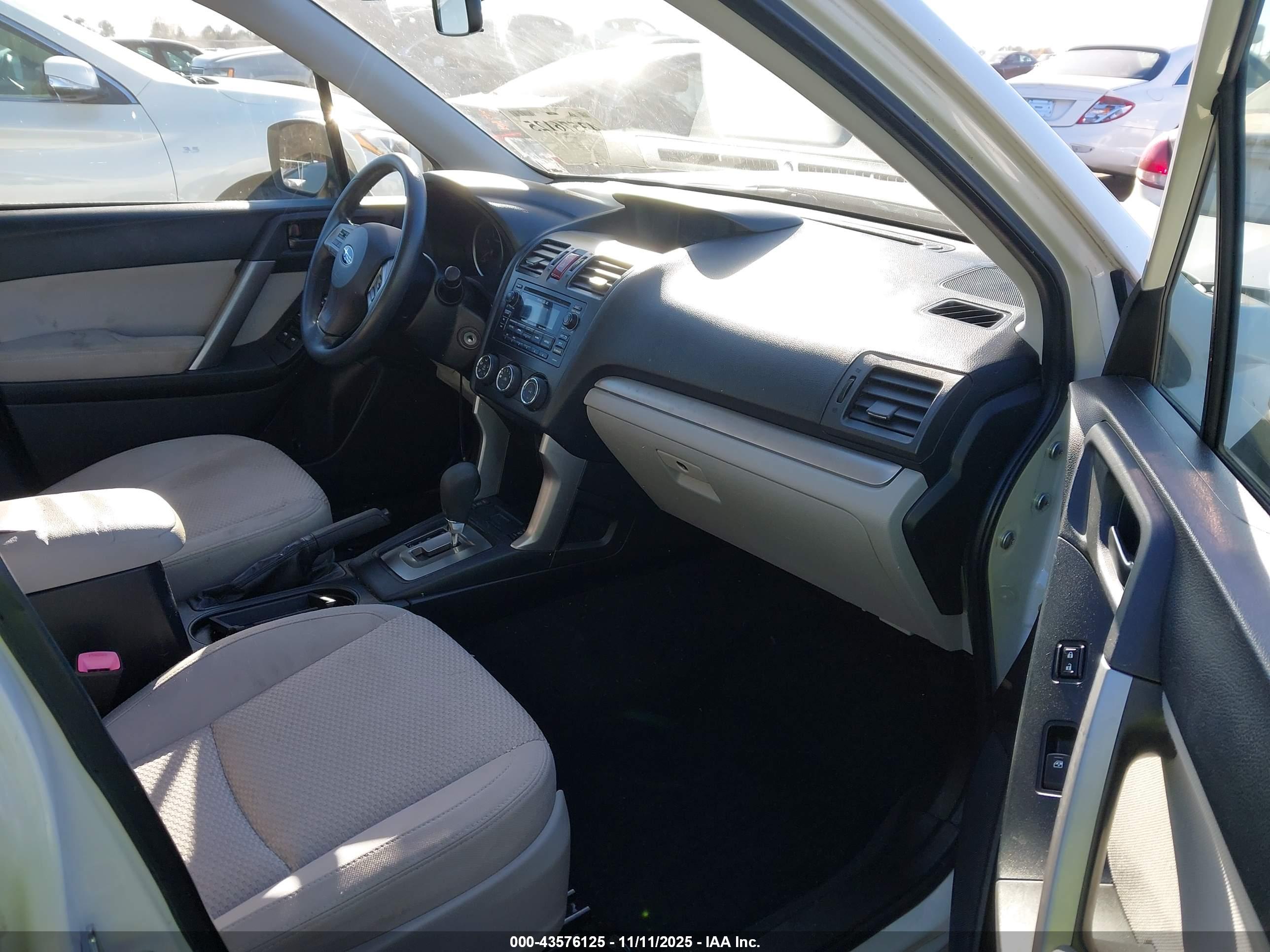 SUBARU FORESTER image 5