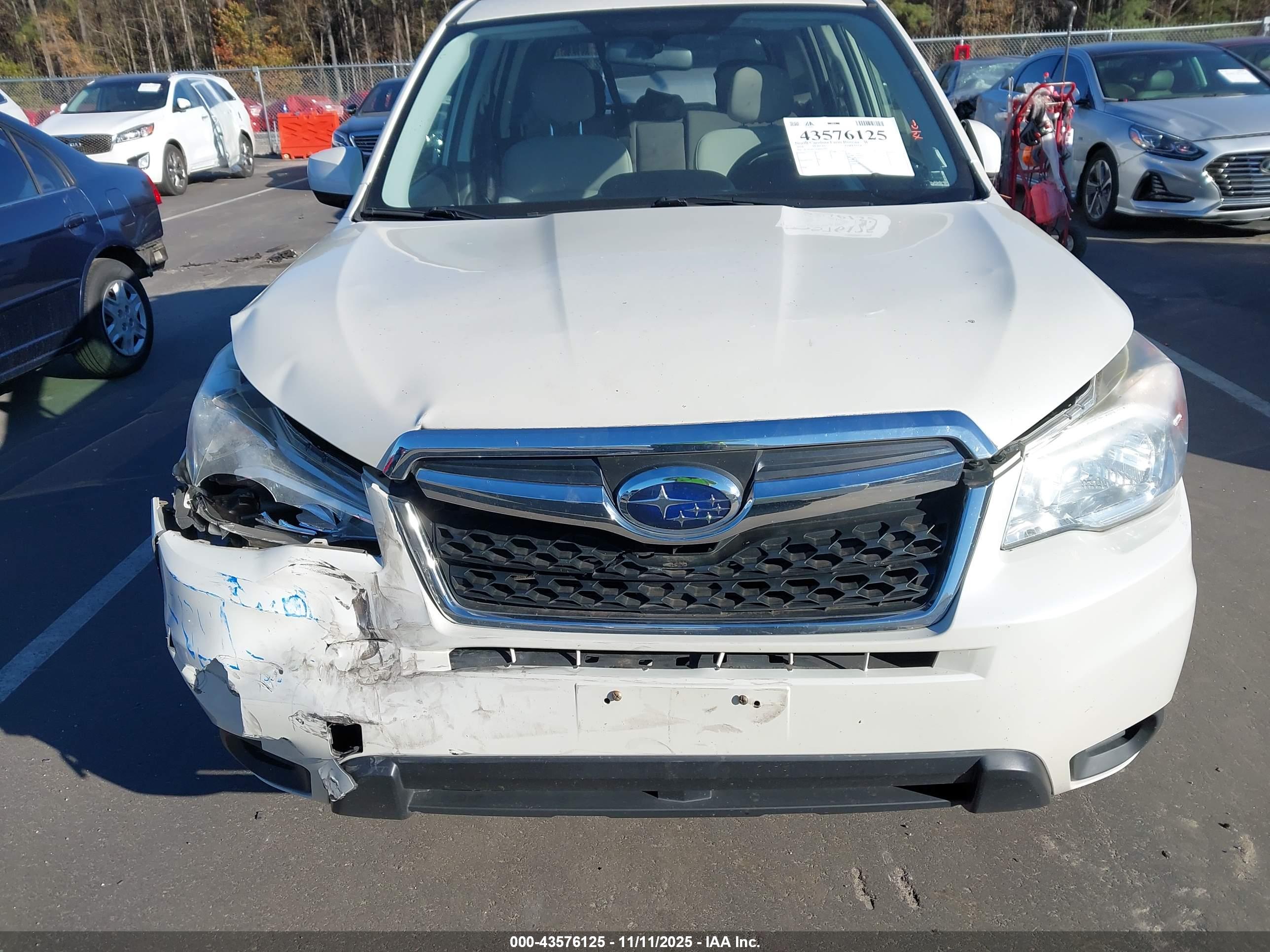 SUBARU FORESTER image 6
