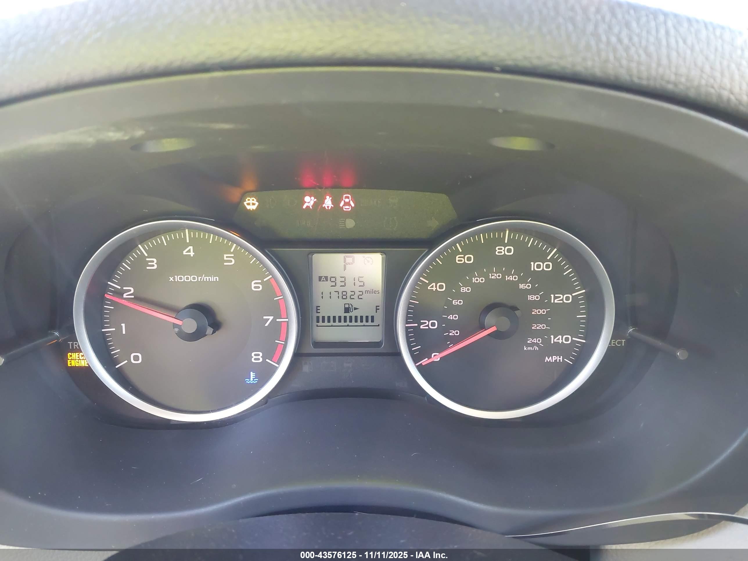 SUBARU FORESTER image 7
