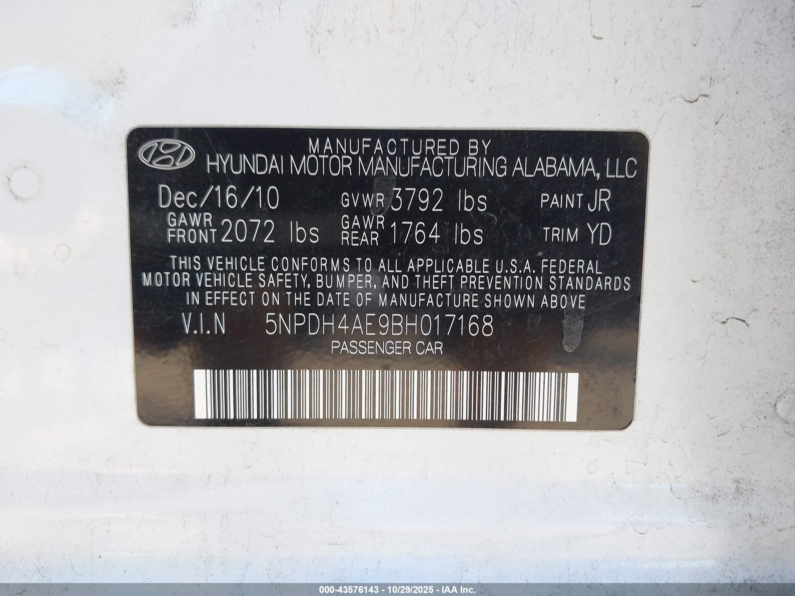 HYUNDAI ELANTRA image 9