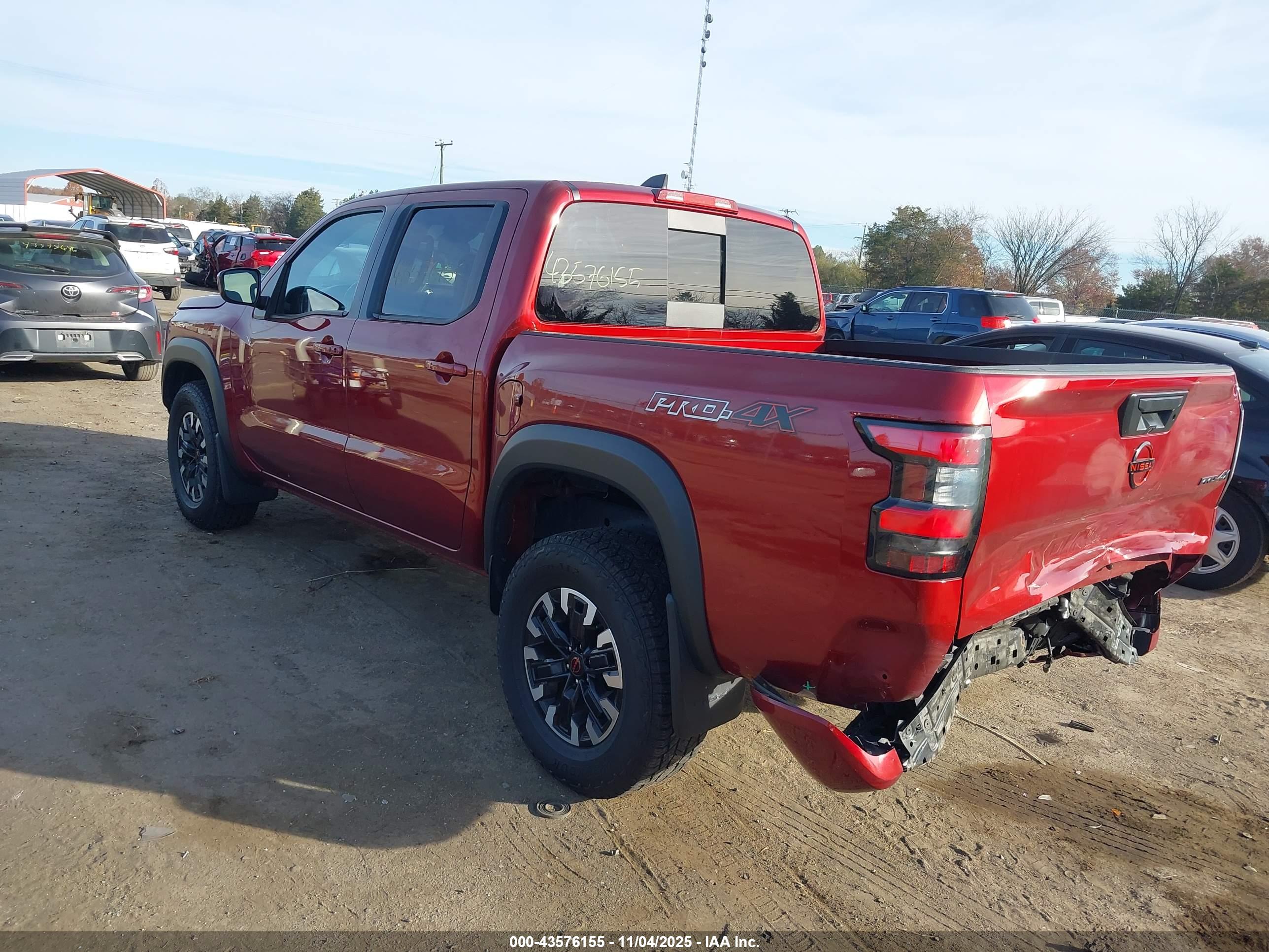 NISSAN FRONTIER image 3