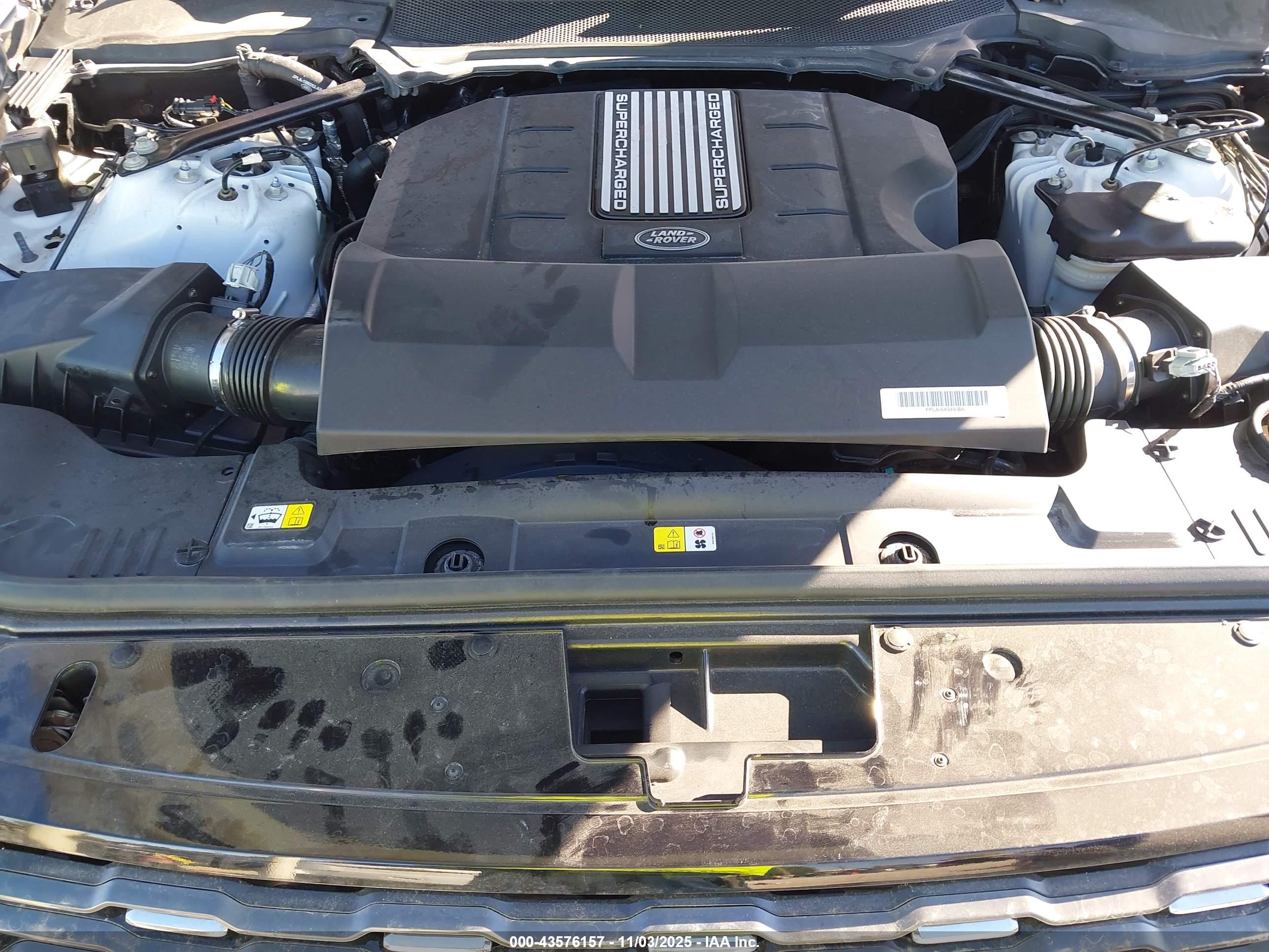 LAND ROVER image 10