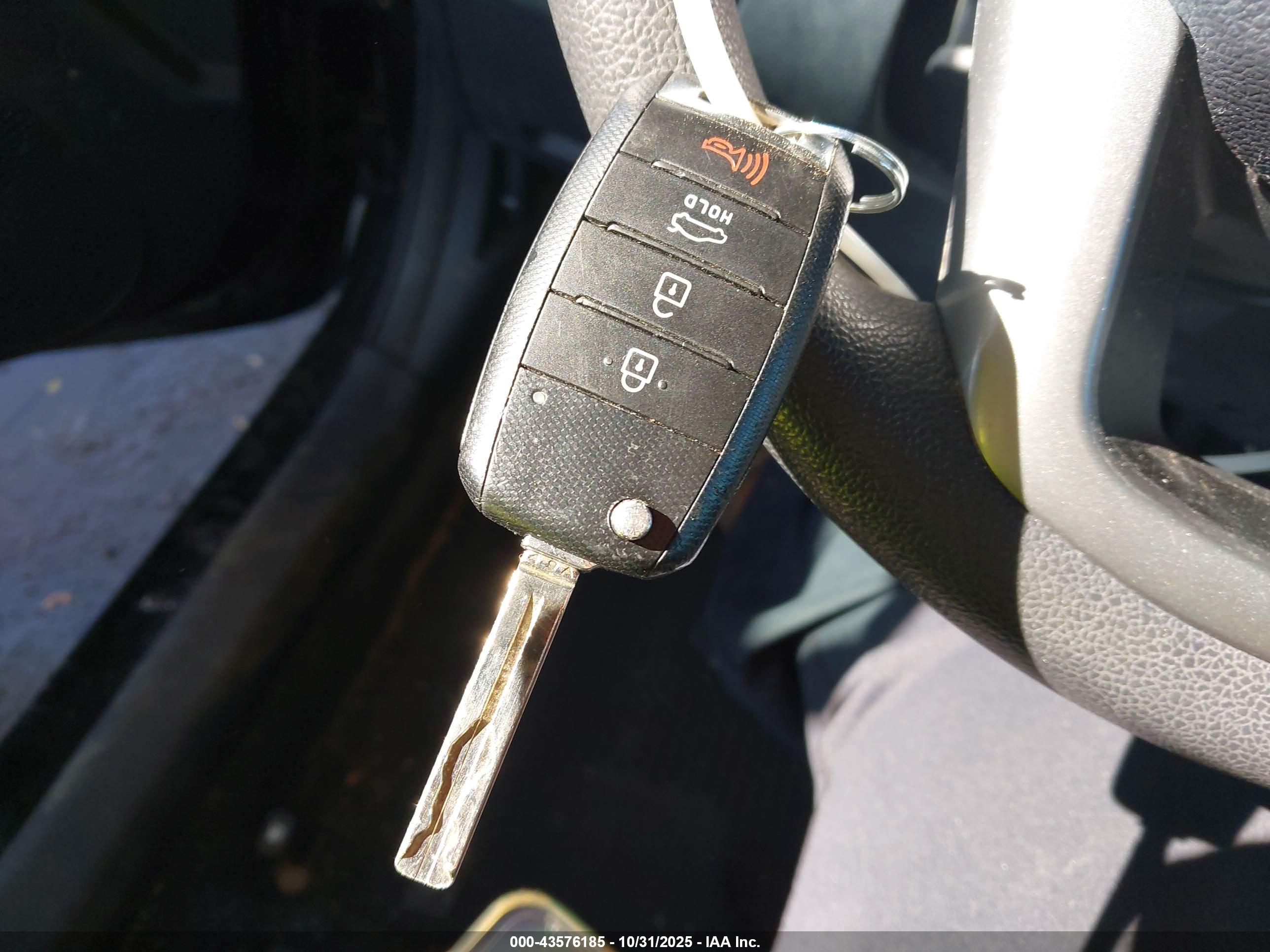 KIA RIO image 11