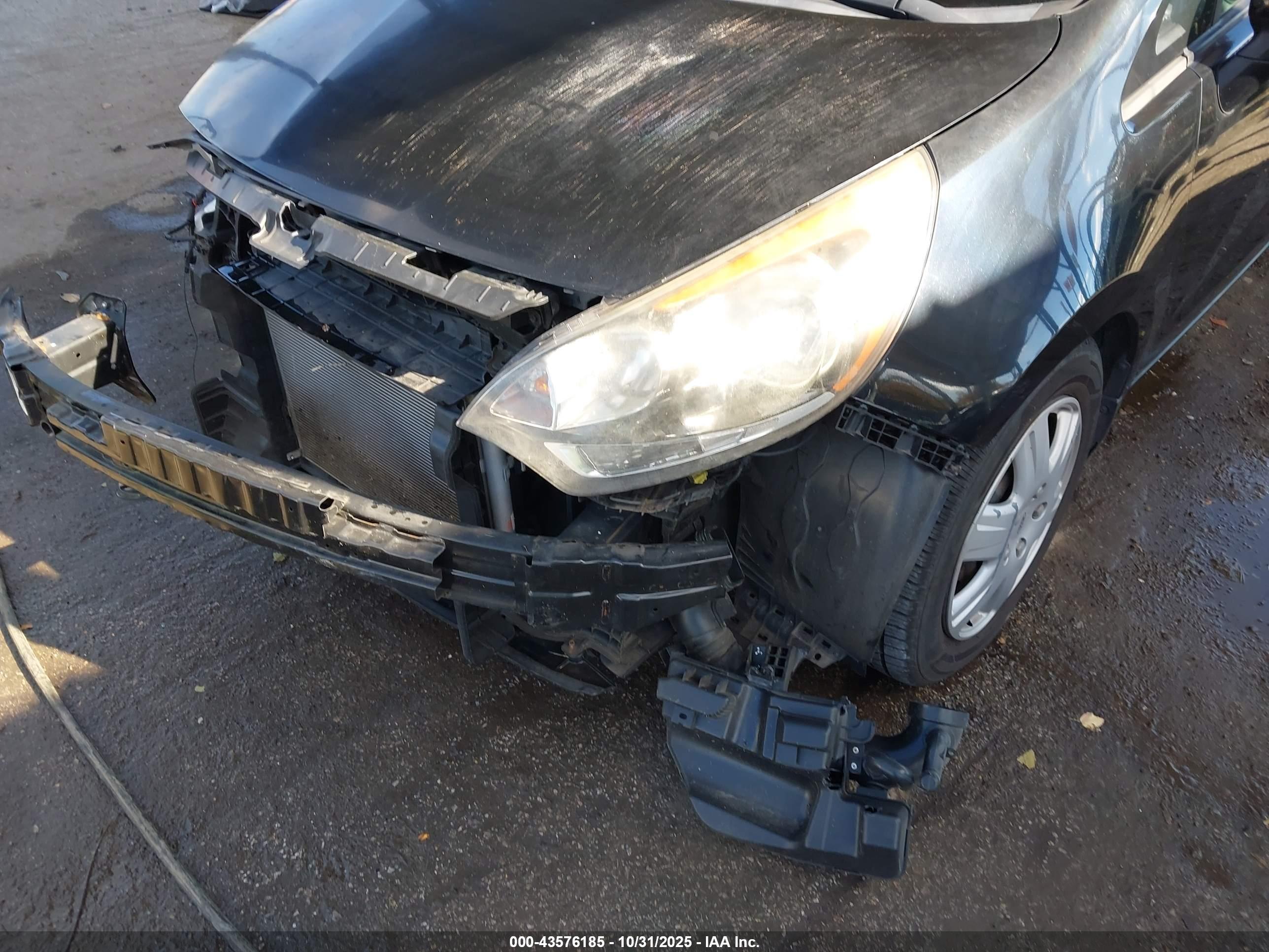 KIA RIO image 6