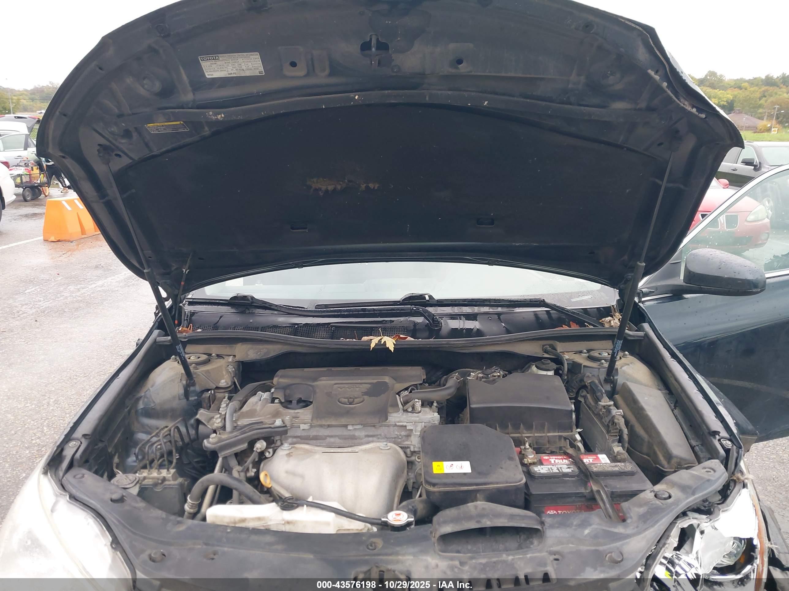 TOYOTA CAMRY image 10