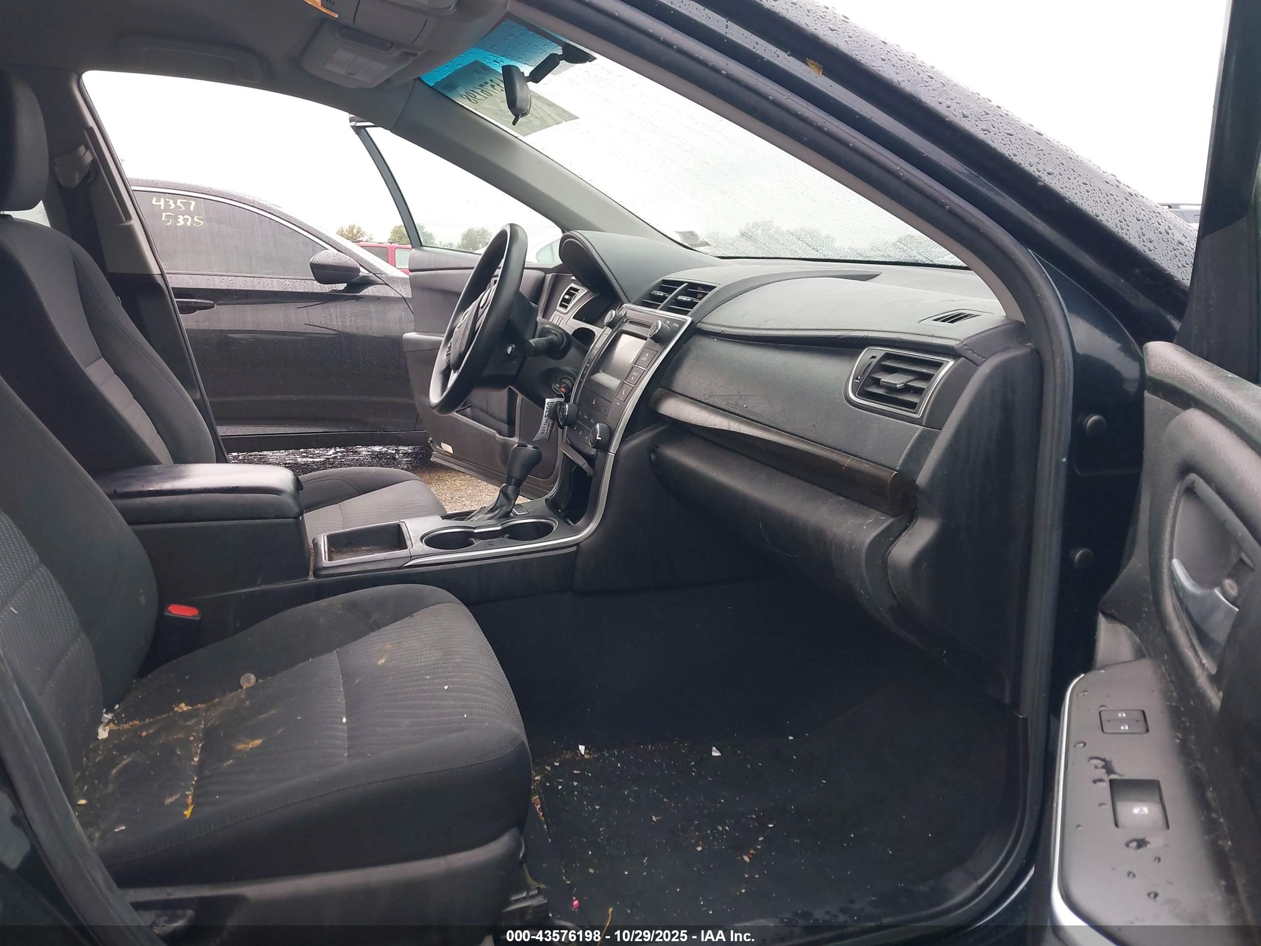 TOYOTA CAMRY image 5