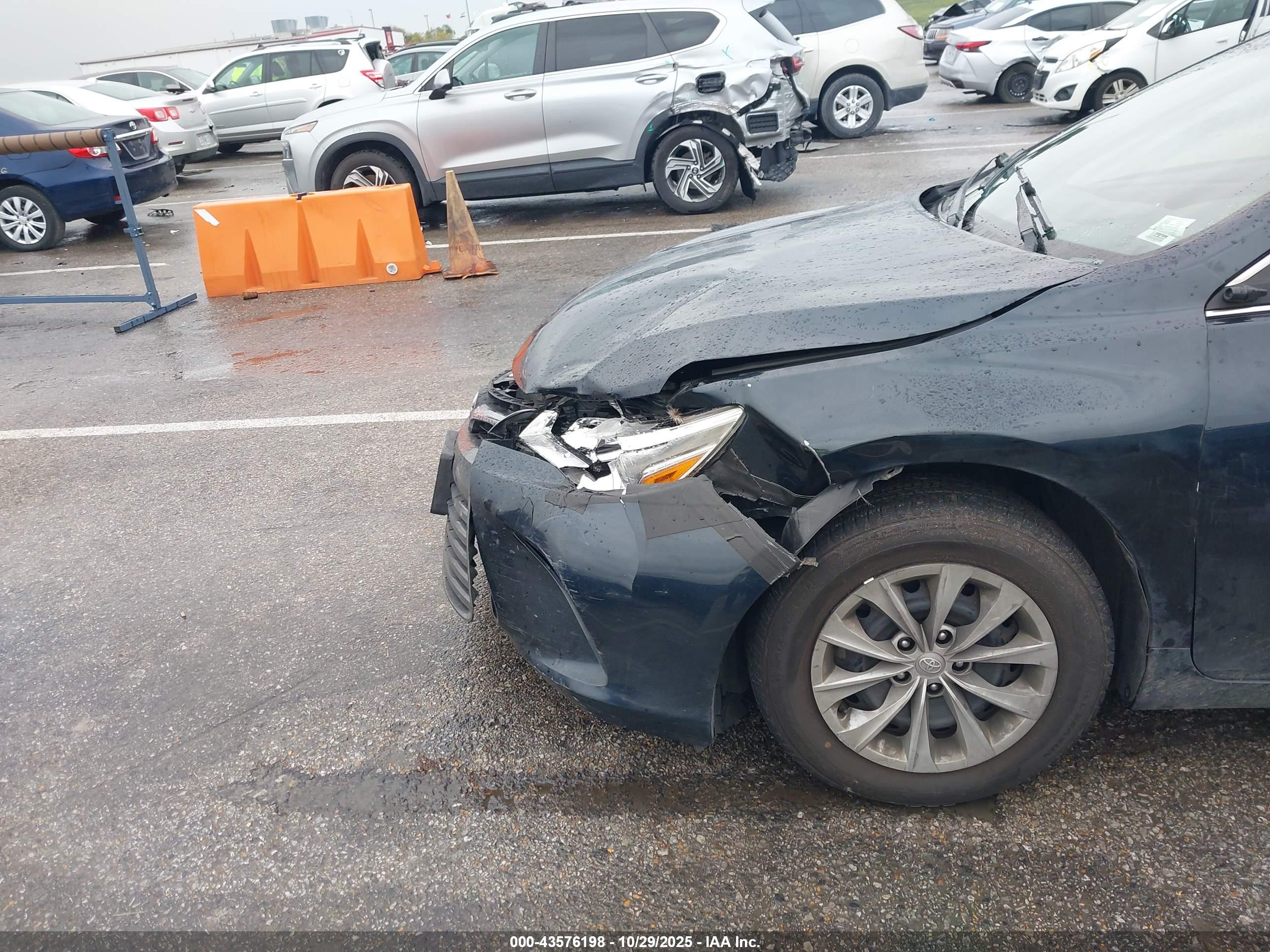 TOYOTA CAMRY image 6