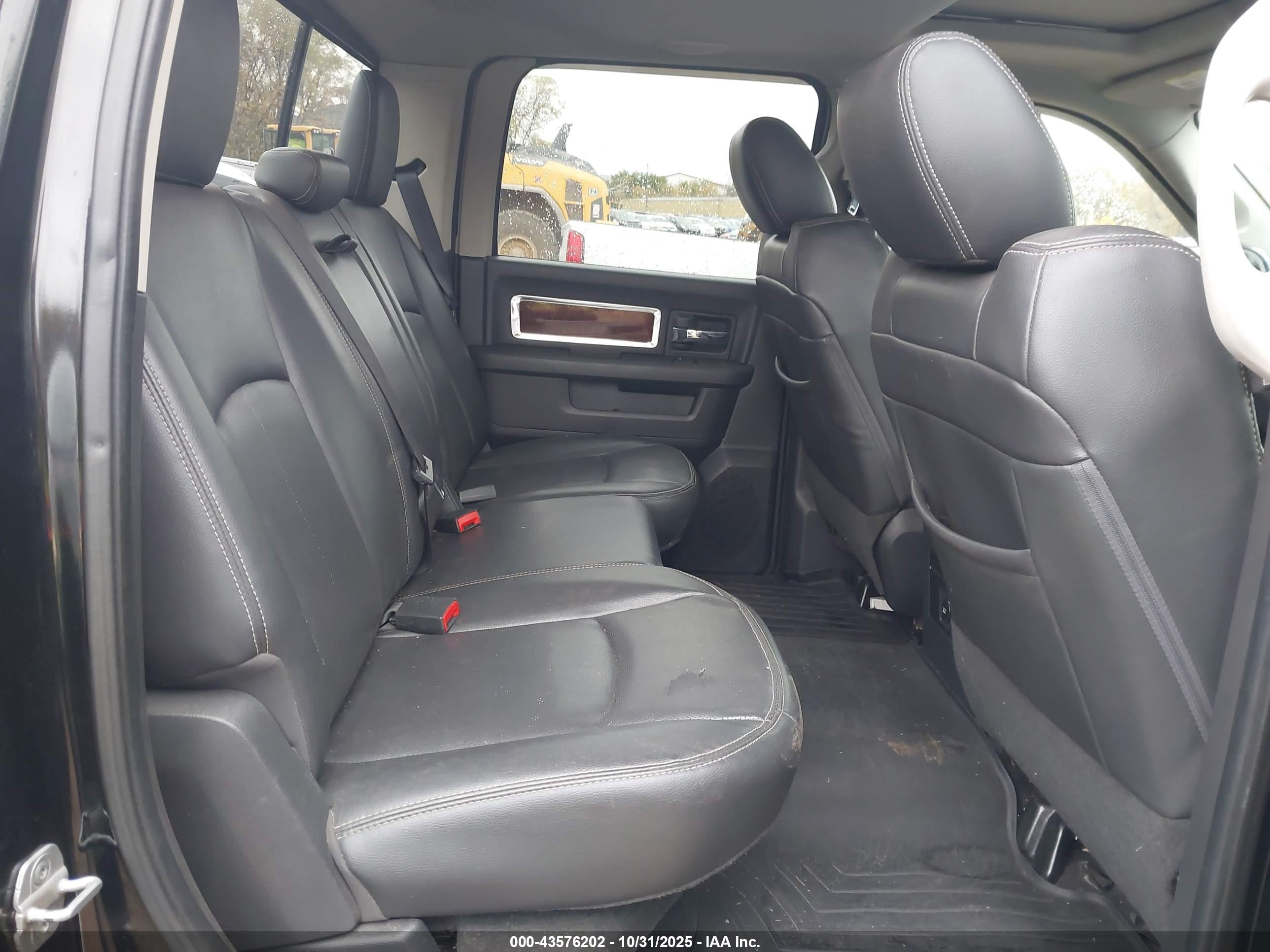 RAM 1500 image 8