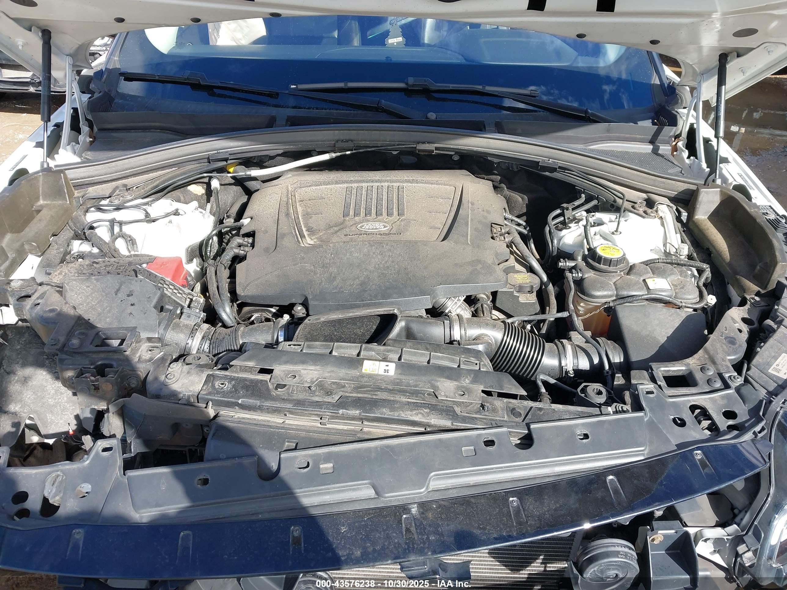LAND ROVER image 10