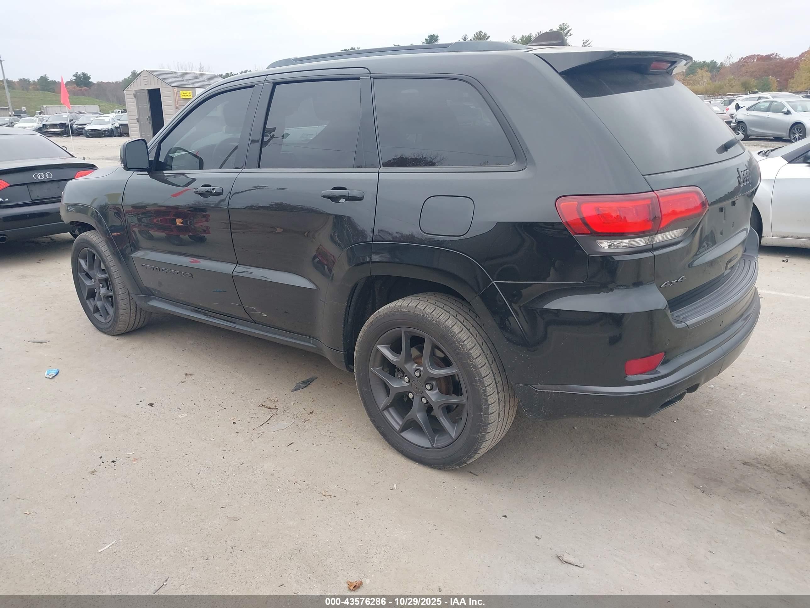 JEEP GRAND image 3