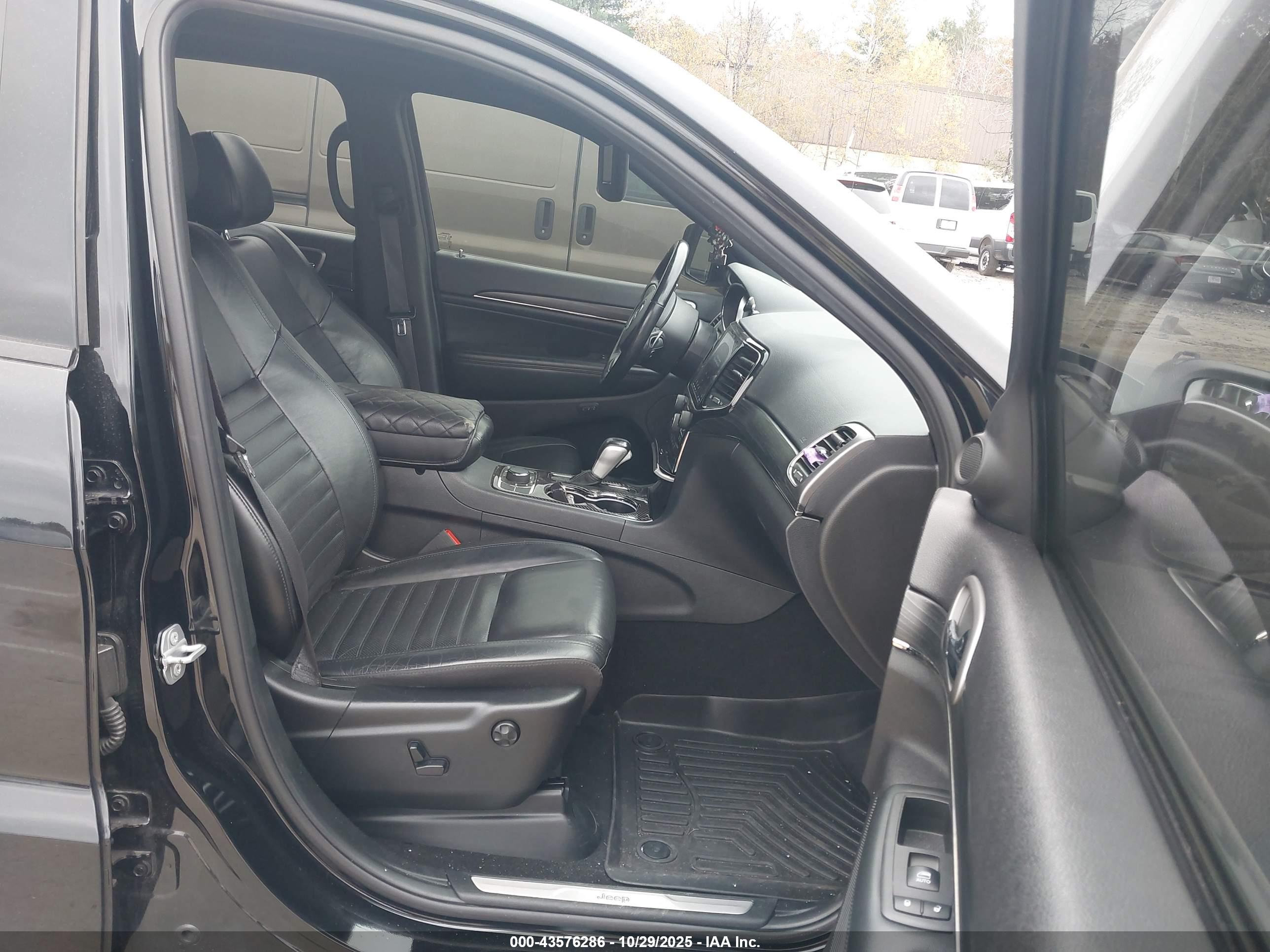 JEEP GRAND image 5