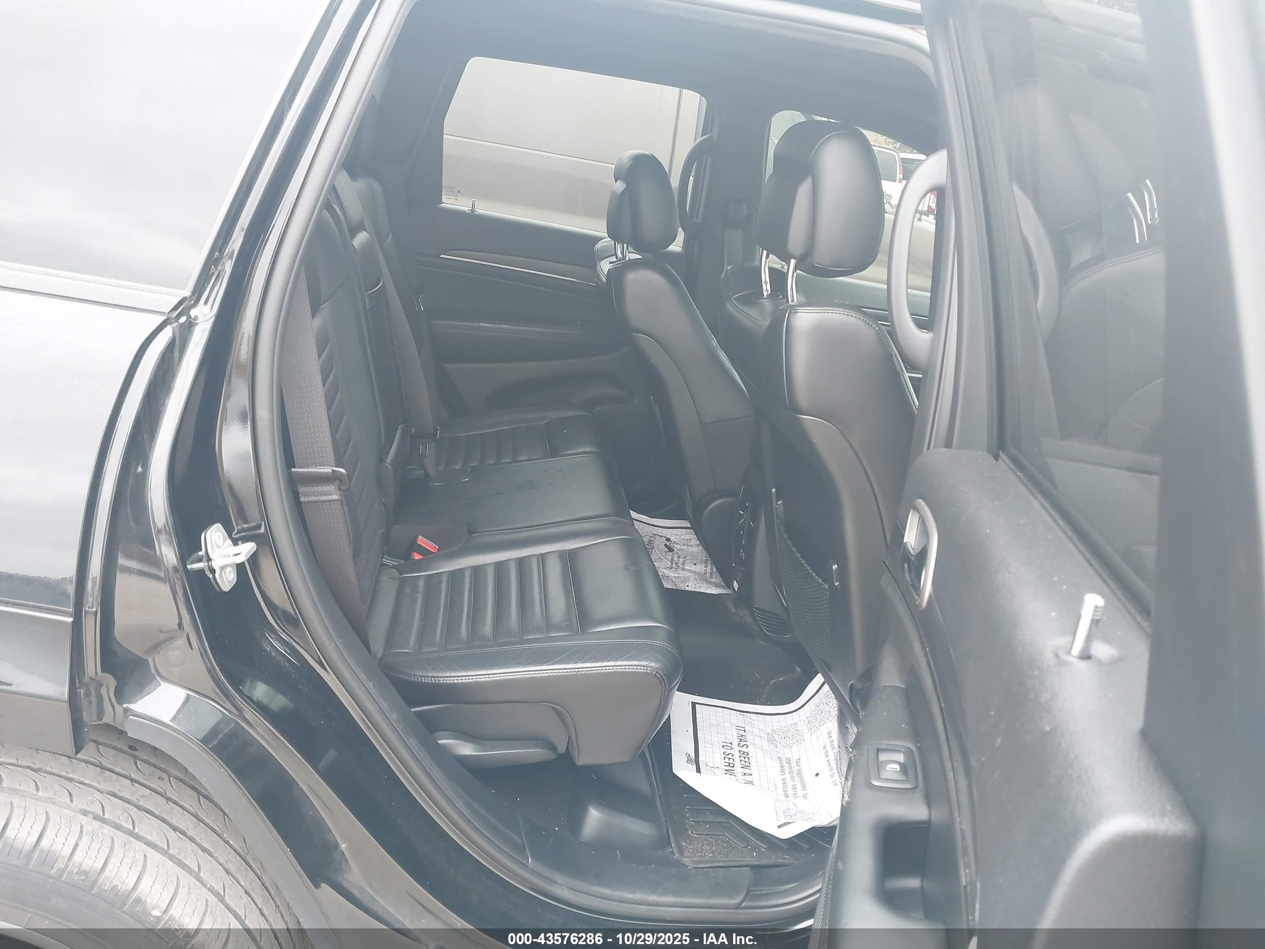 JEEP GRAND image 8