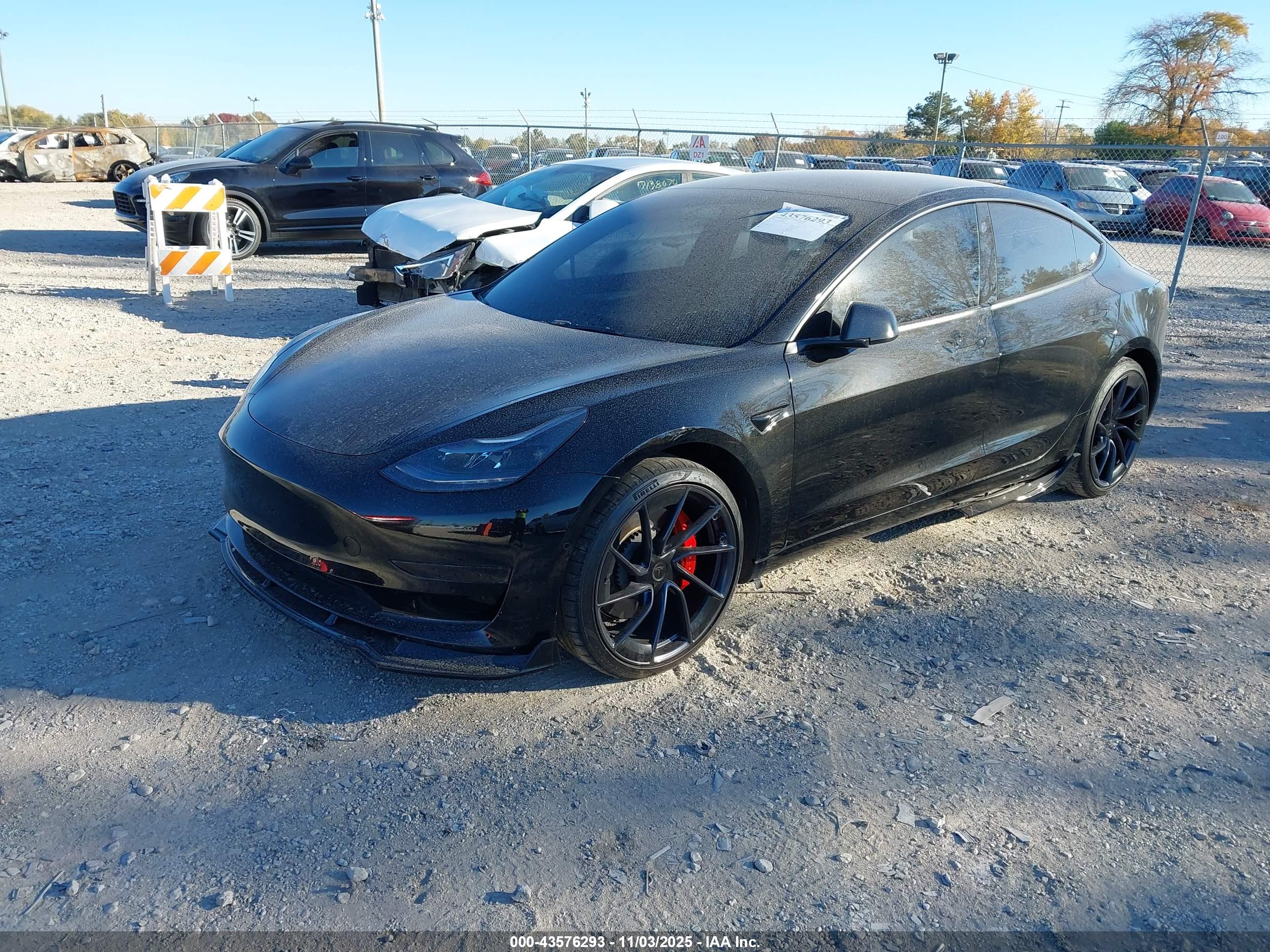 TESLA MODEL image 2