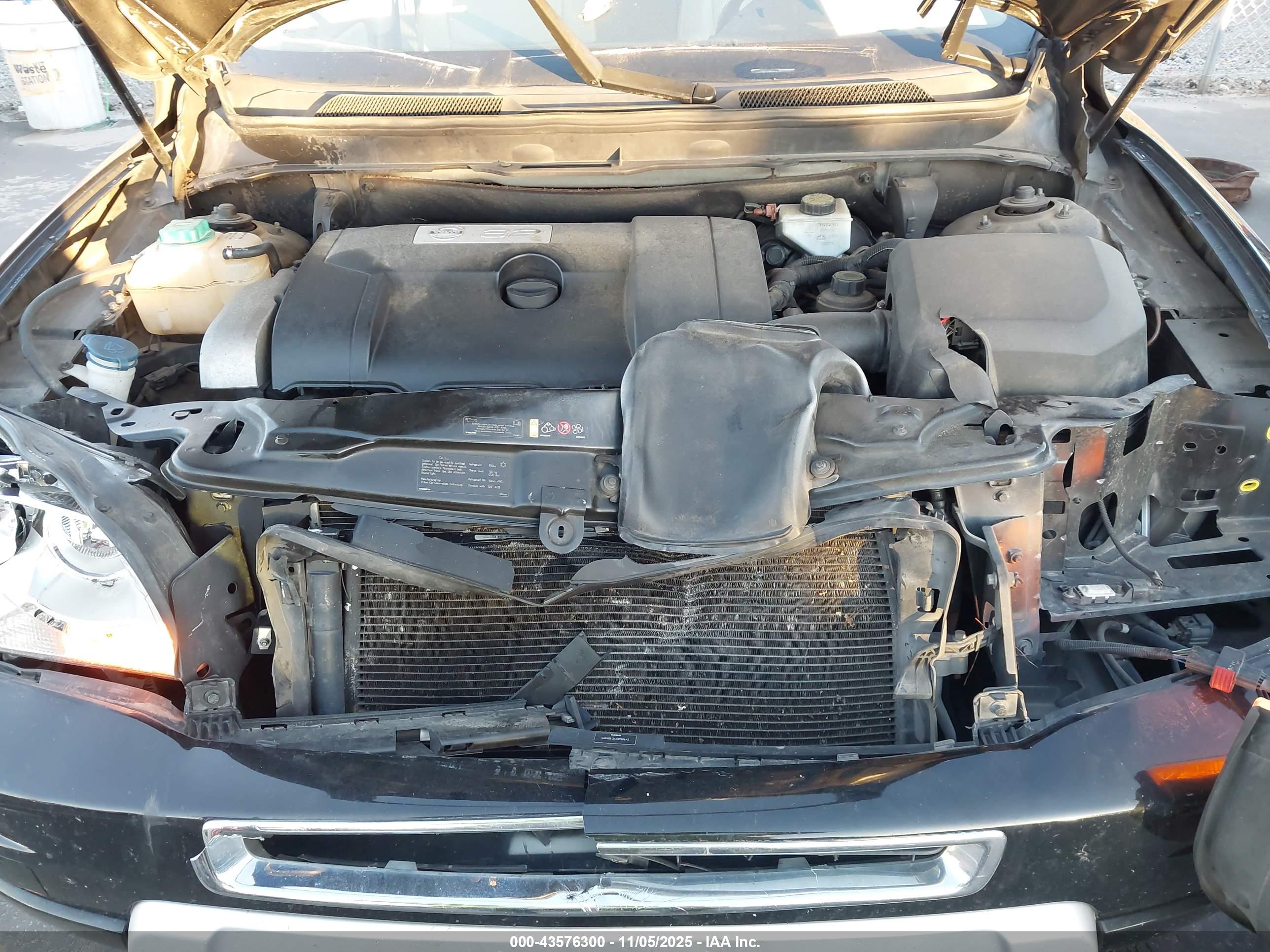 VOLVO XC90 image 10