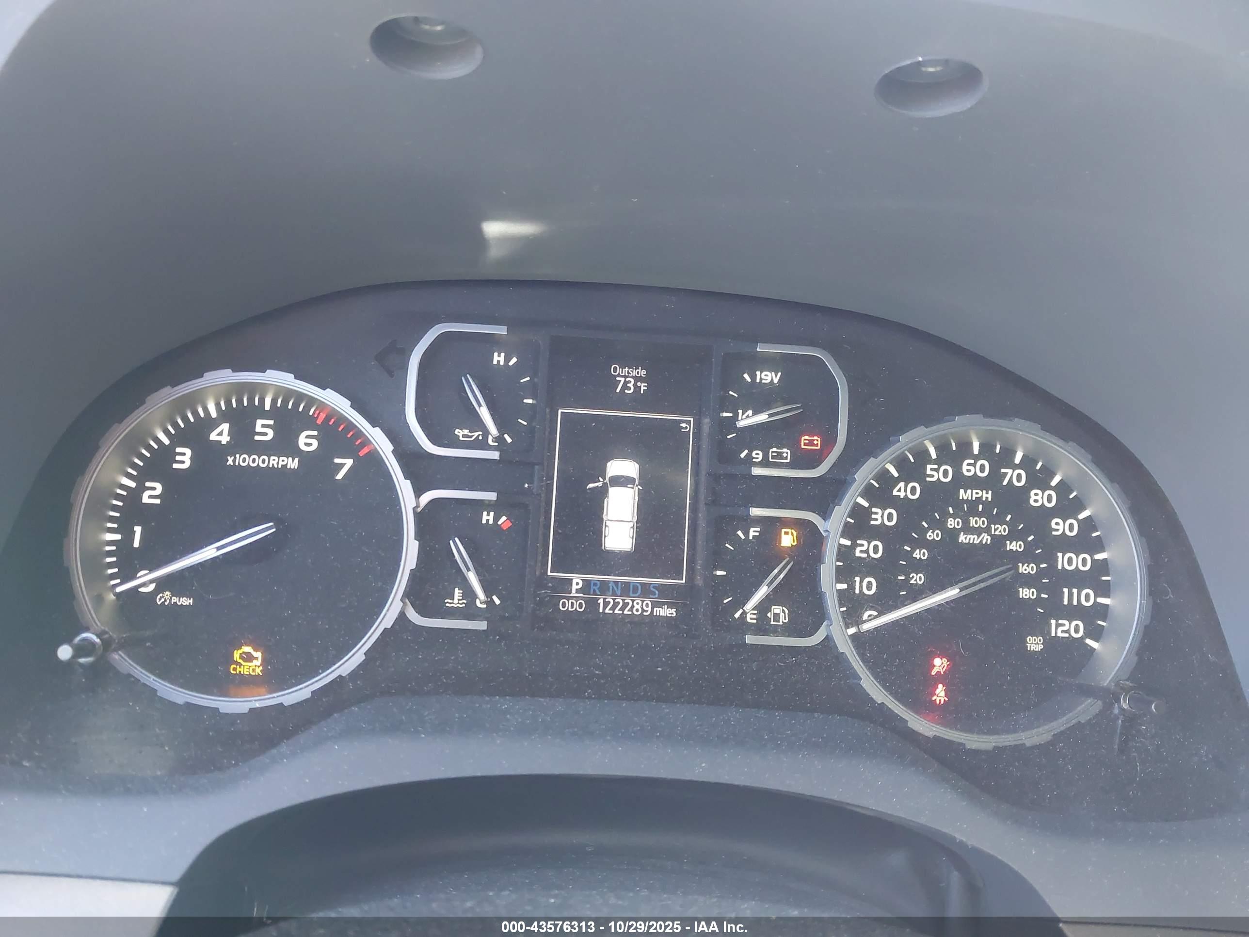TOYOTA TUNDRA image 7