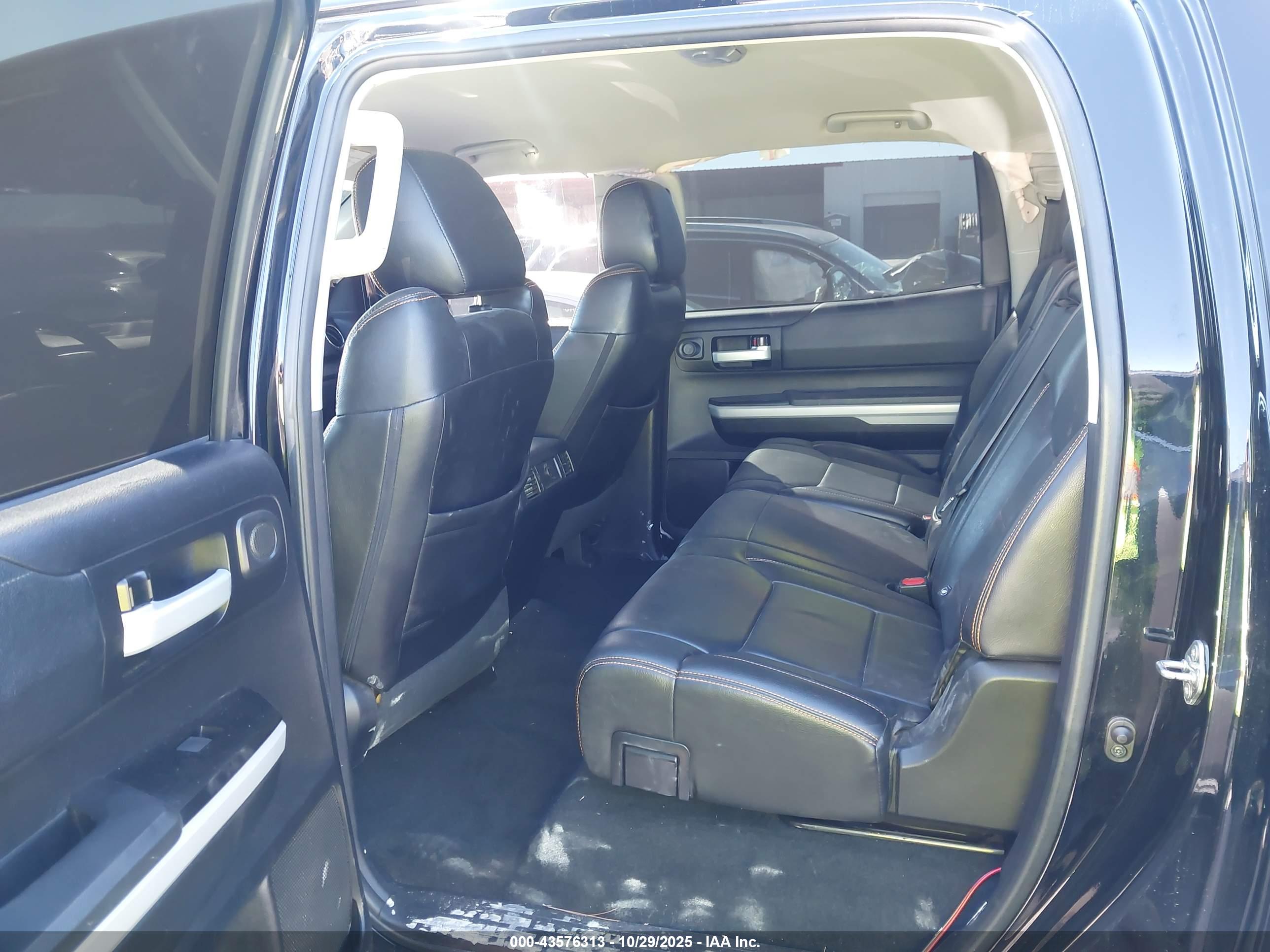 TOYOTA TUNDRA image 8