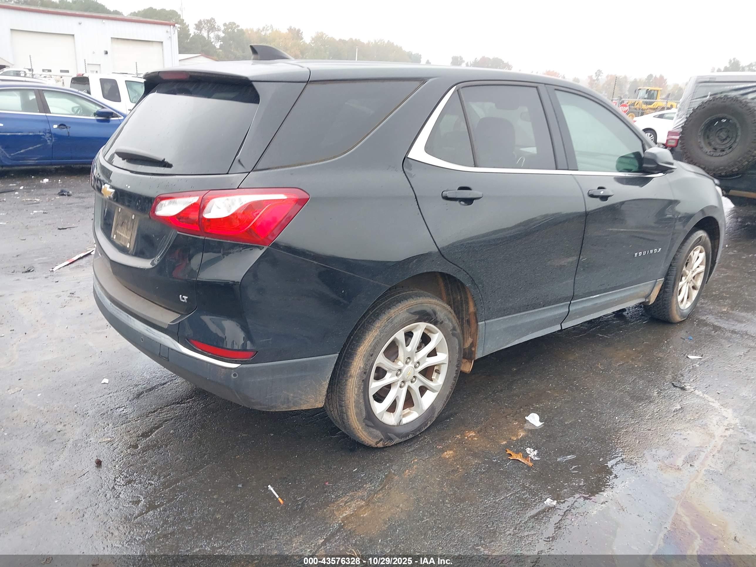 CHEVROLET EQUINOX image 4