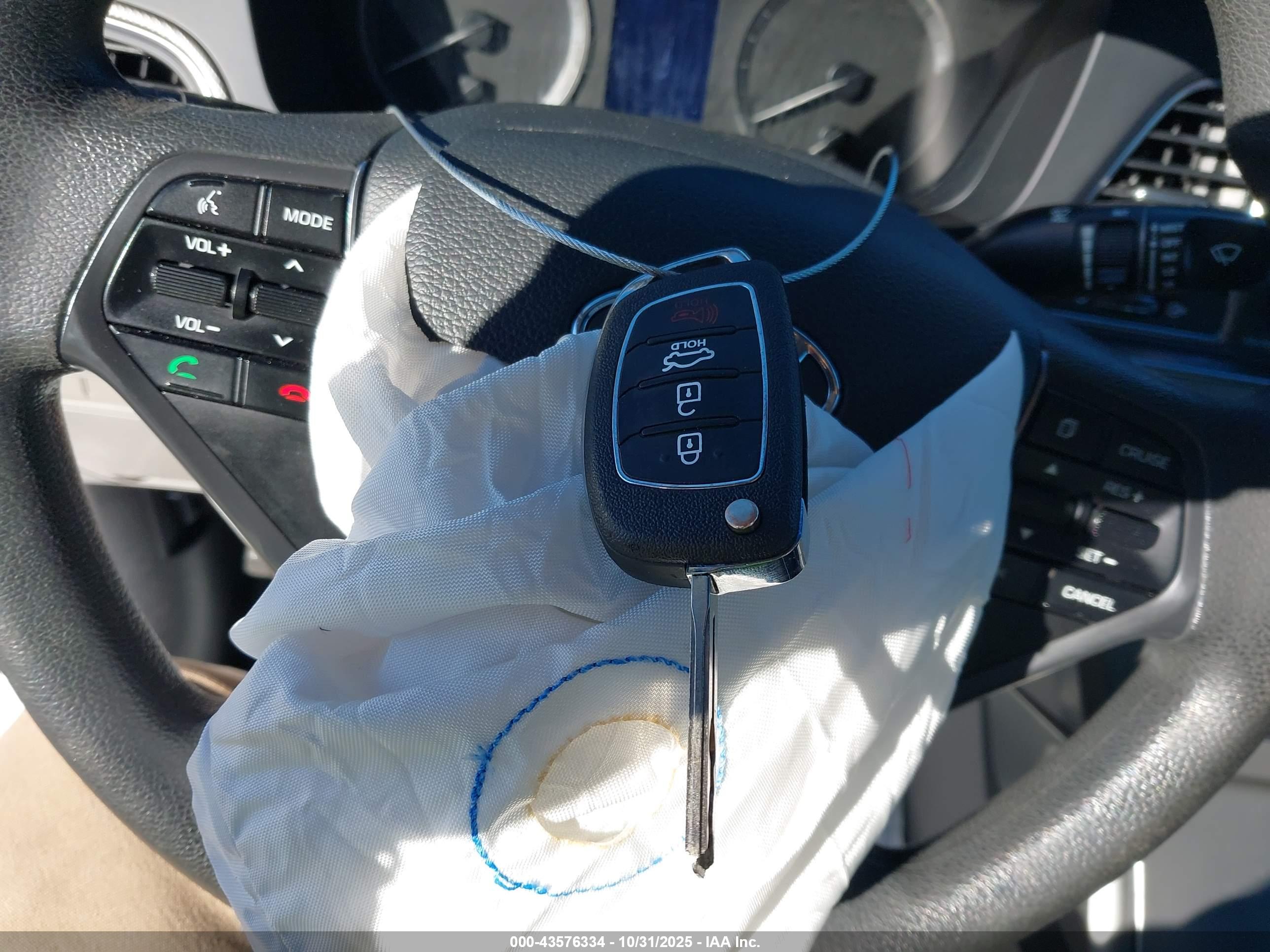 HYUNDAI SONATA image 11