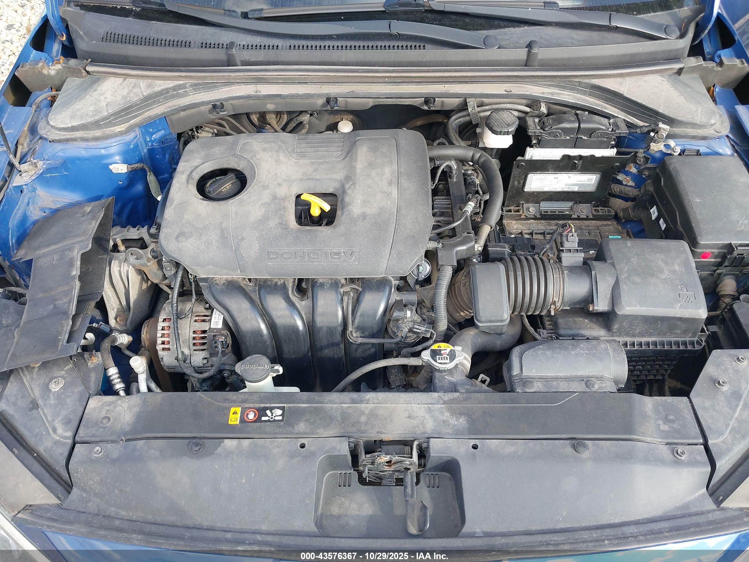 HYUNDAI ELANTRA image 10